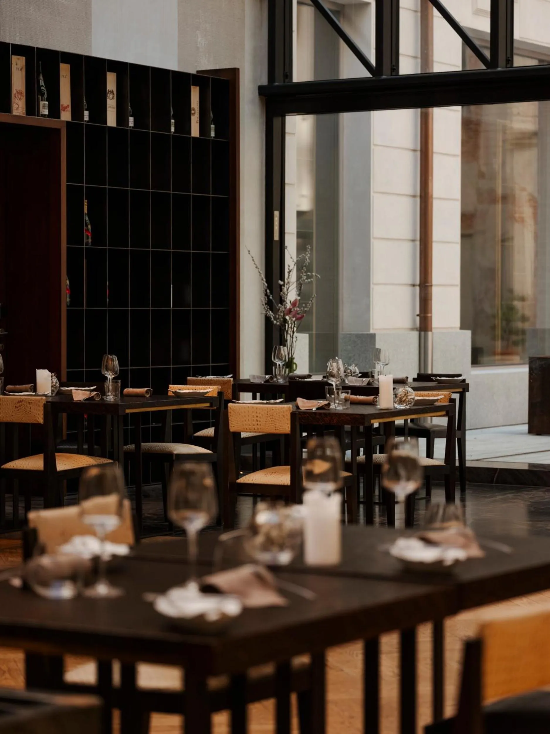 Restaurant/places to eat in Grand Hotel