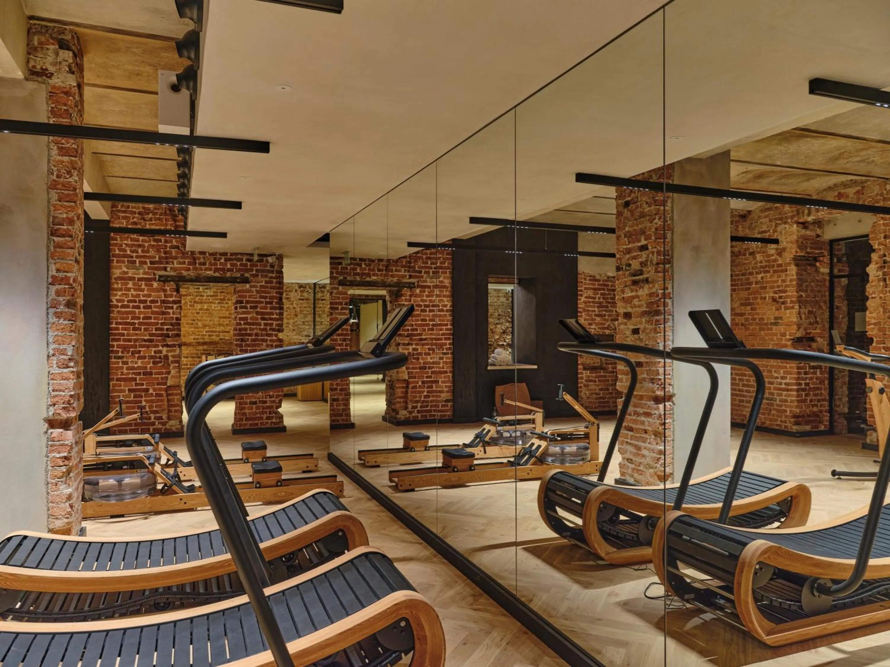 Fitness centre/facilities in Grand Hotel
