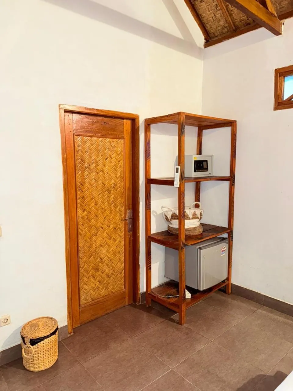 Business facilities in Biba Beach Village