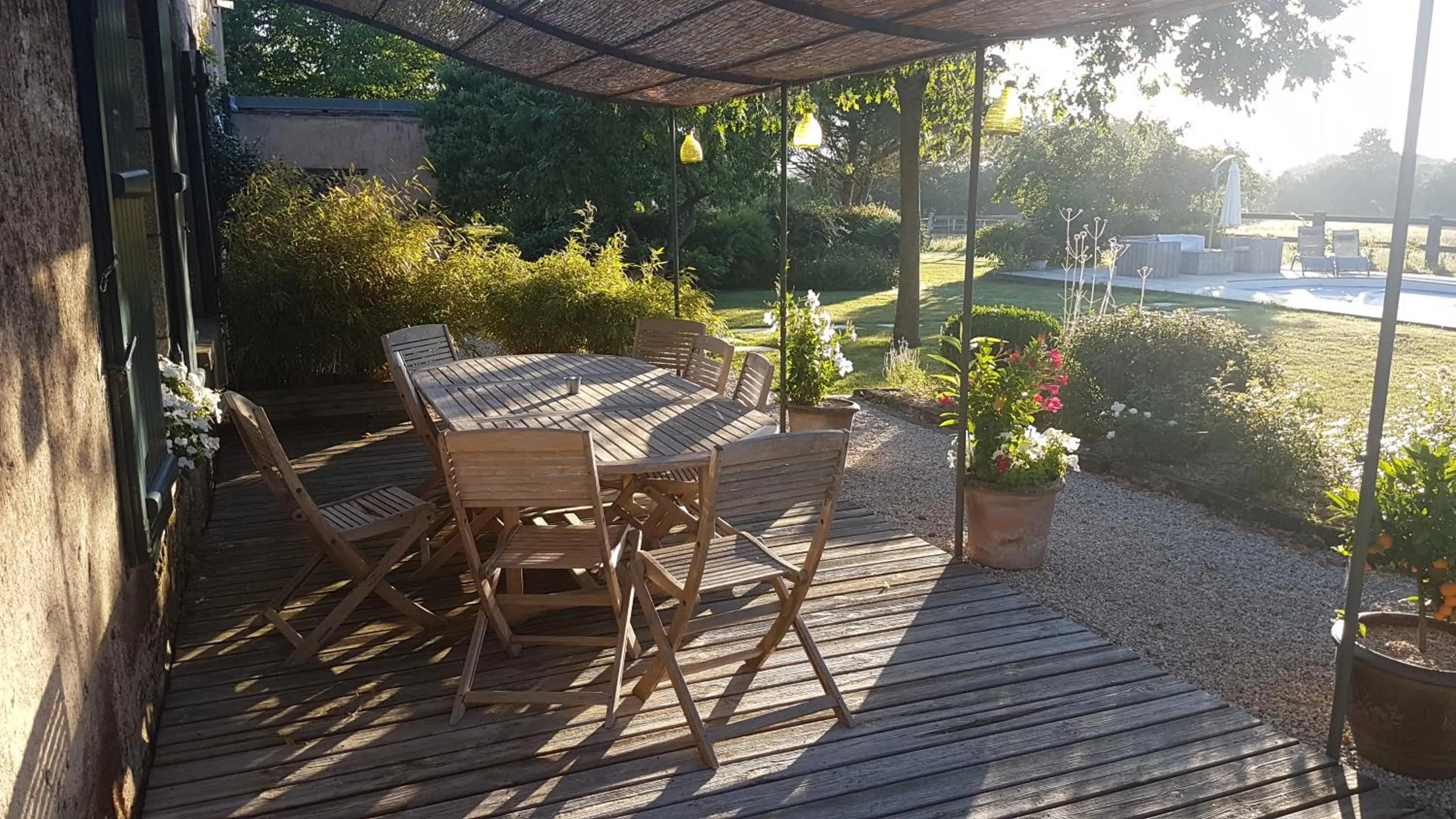 Patio in Le Vieux Logis de la Galocherie