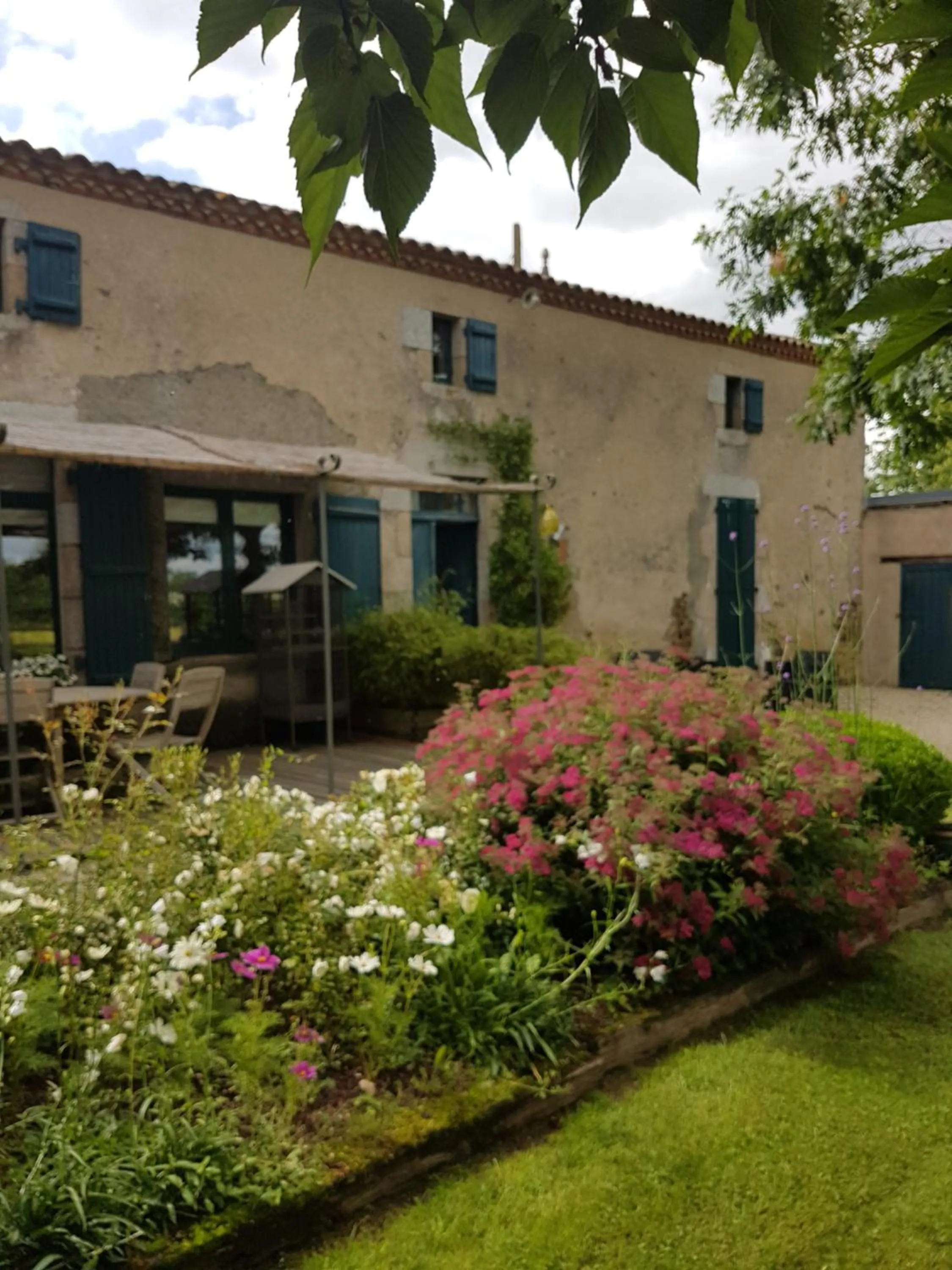 Property building in Le Vieux Logis de la Galocherie