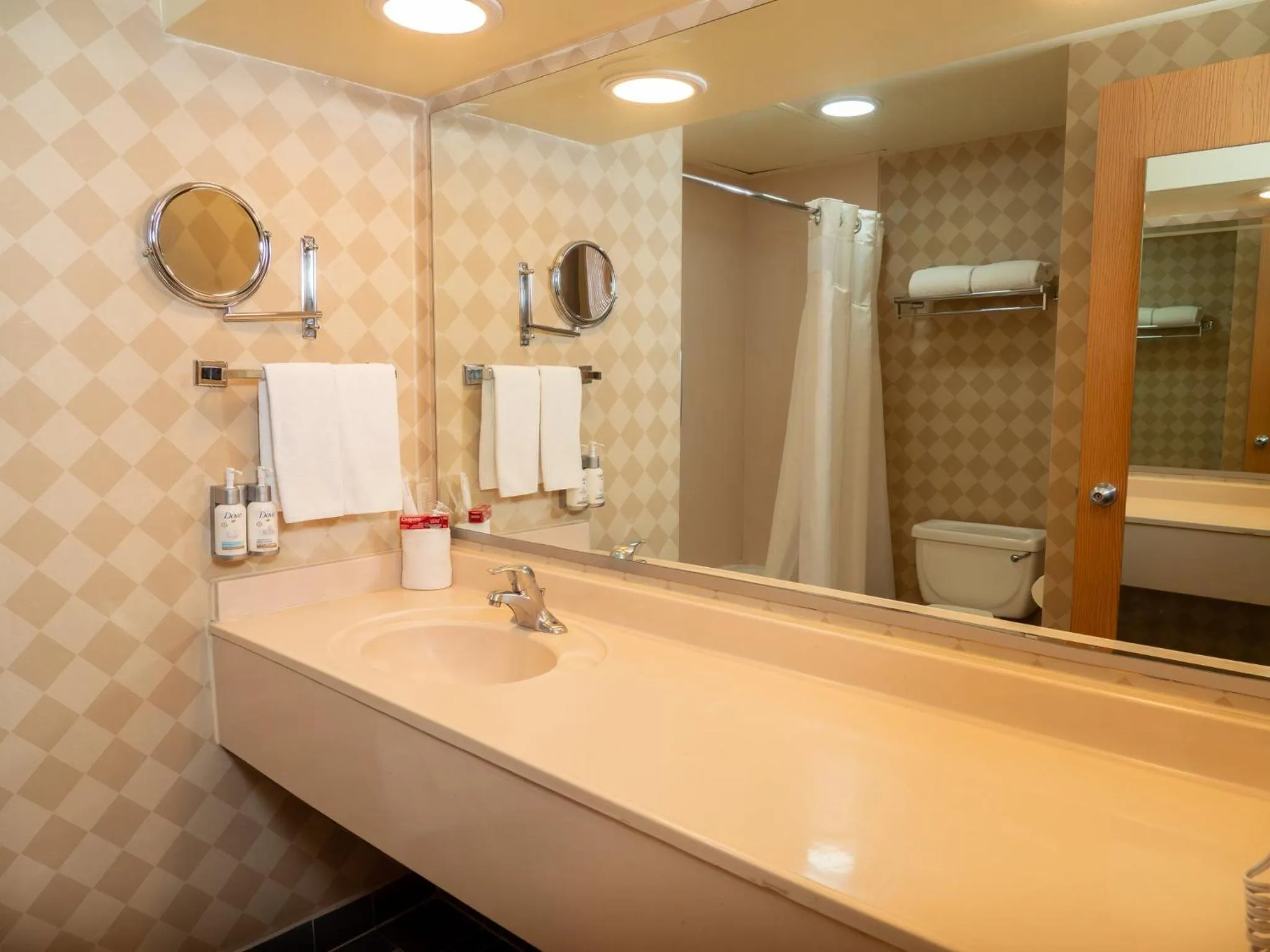 Photo of the whole room in Holiday Inn Express Guanajuato by IHG