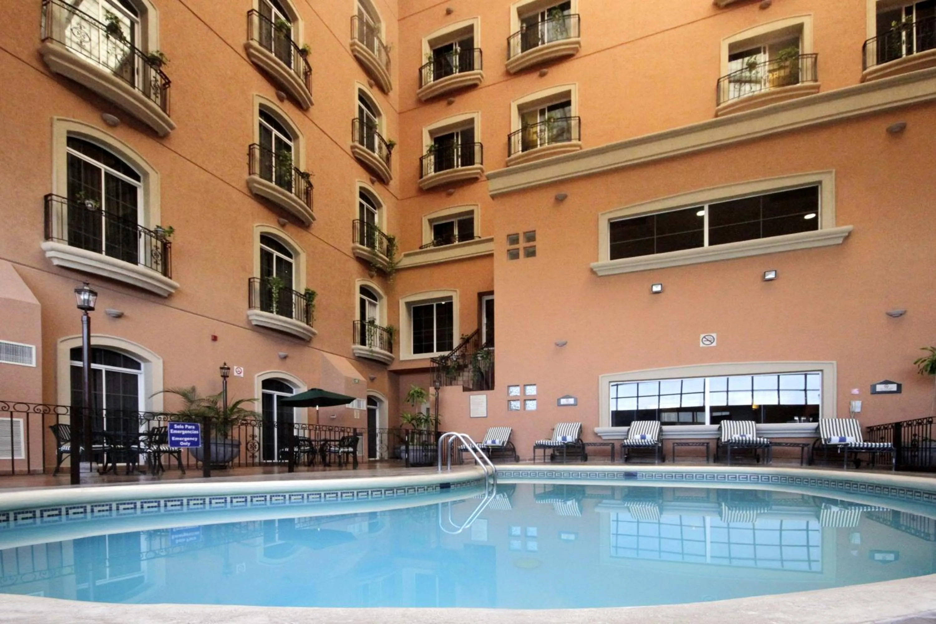 Swimming pool in Holiday Inn Express Guanajuato by IHG