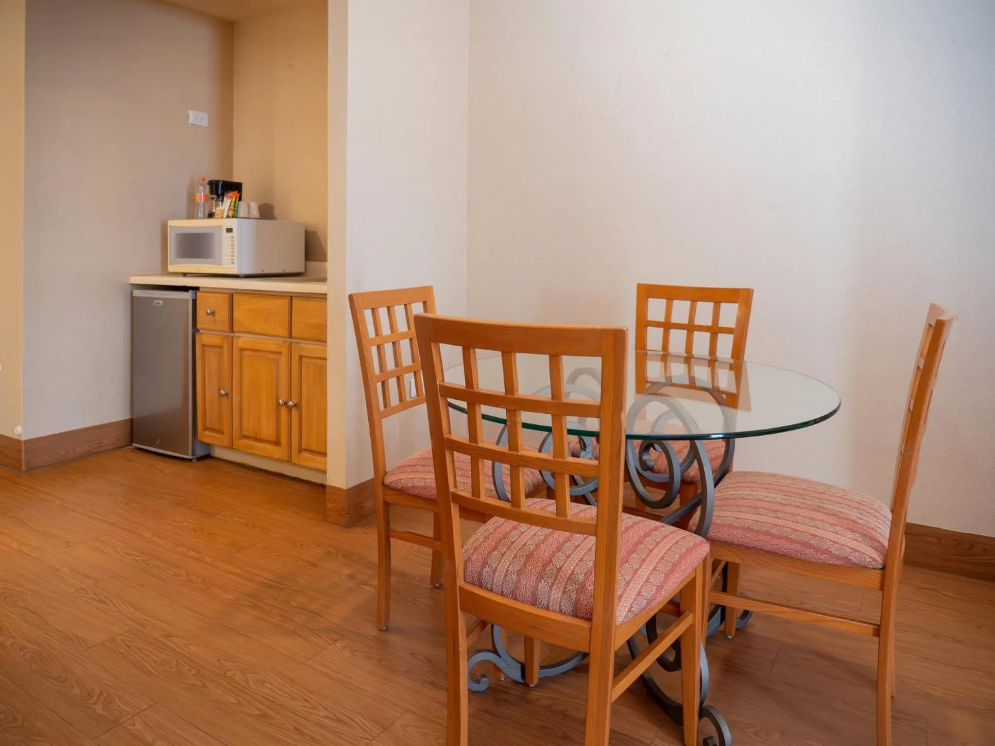 Photo of the whole room in Holiday Inn Express Guanajuato by IHG