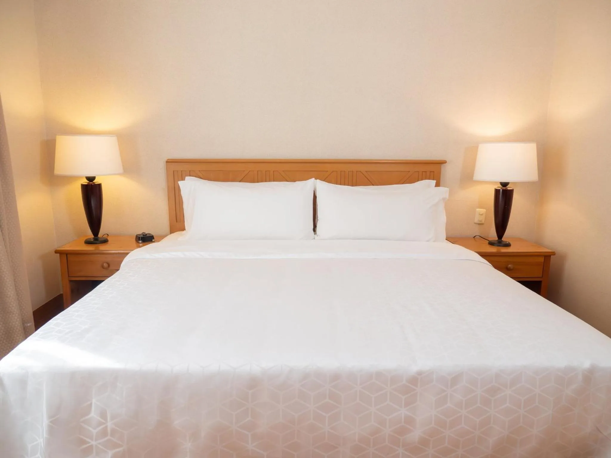 Photo of the whole room, Bed in Holiday Inn Express Guanajuato by IHG