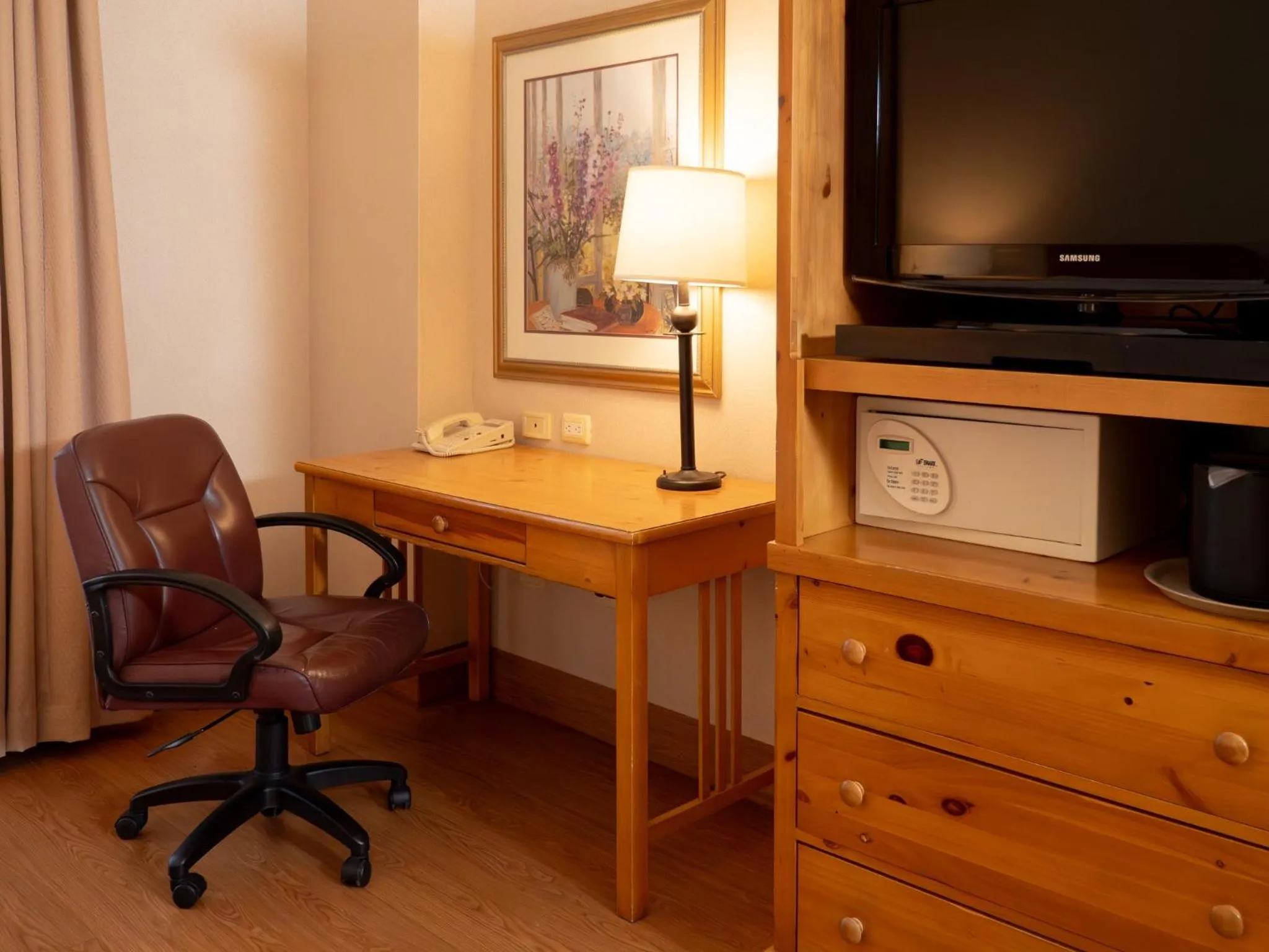 Photo of the whole room in Holiday Inn Express Guanajuato by IHG