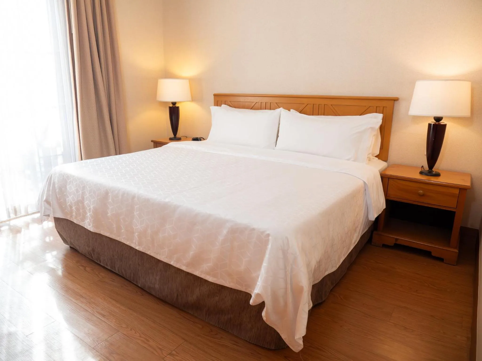 Photo of the whole room, Bed in Holiday Inn Express Guanajuato by IHG