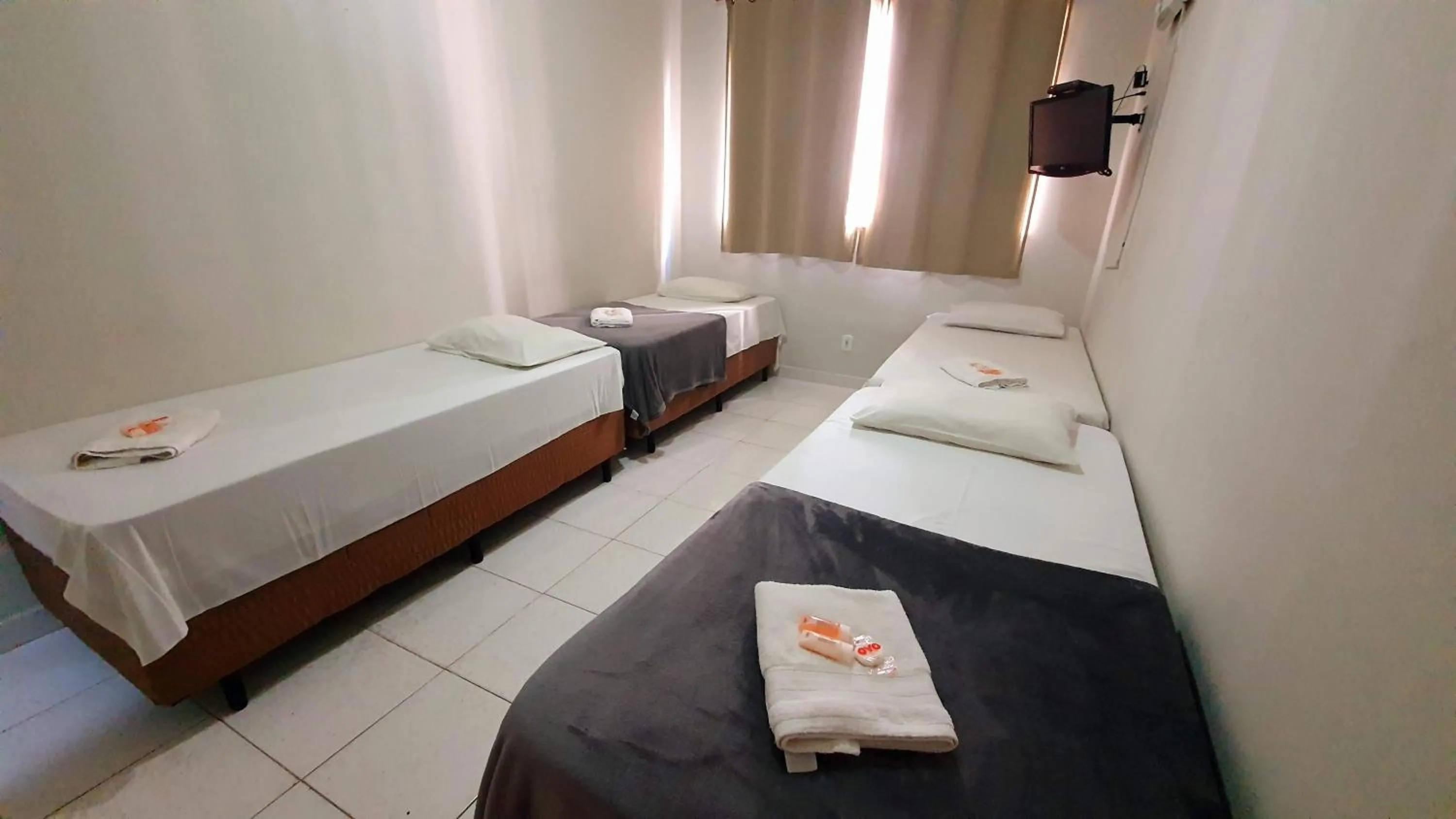 Bedroom, Bed in Hotel Angrense