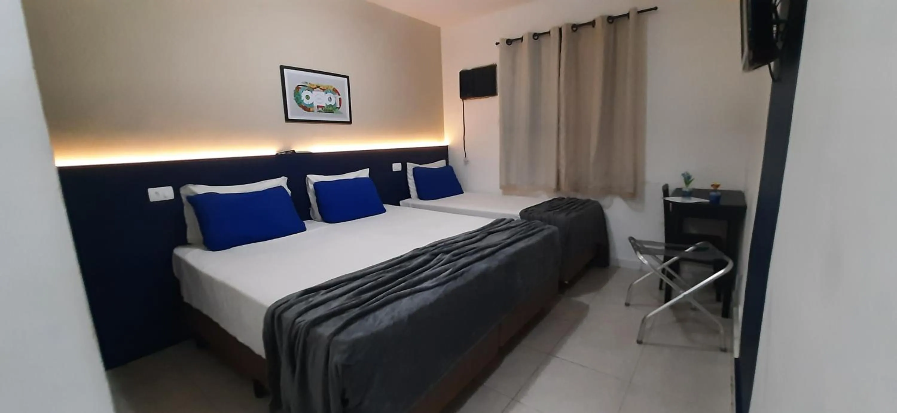 Bedroom, Bed in Hotel Angrense