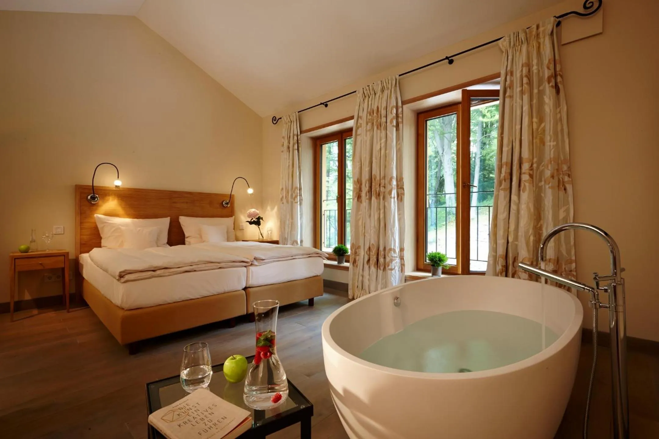 Bed in LA VILLA am Starnberger See