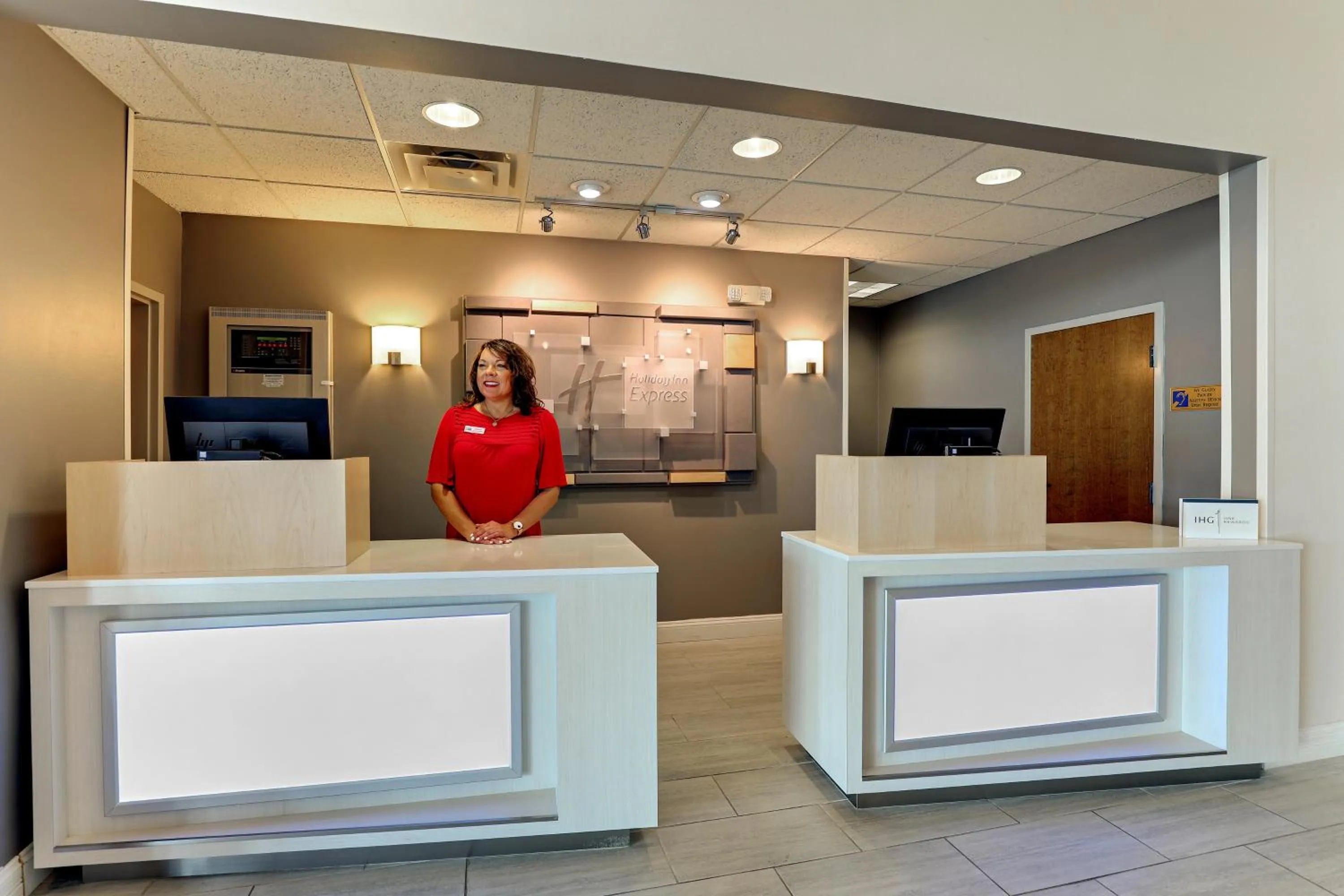 Property building in Holiday Inn Express Campbellsville by IHG