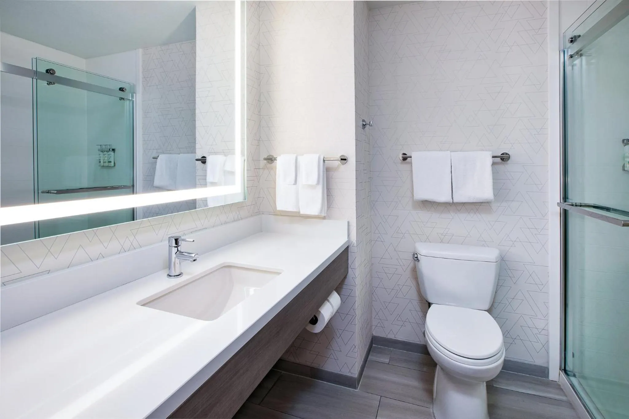 Photo of the whole room in Holiday Inn Express Casper I-25 by IHG