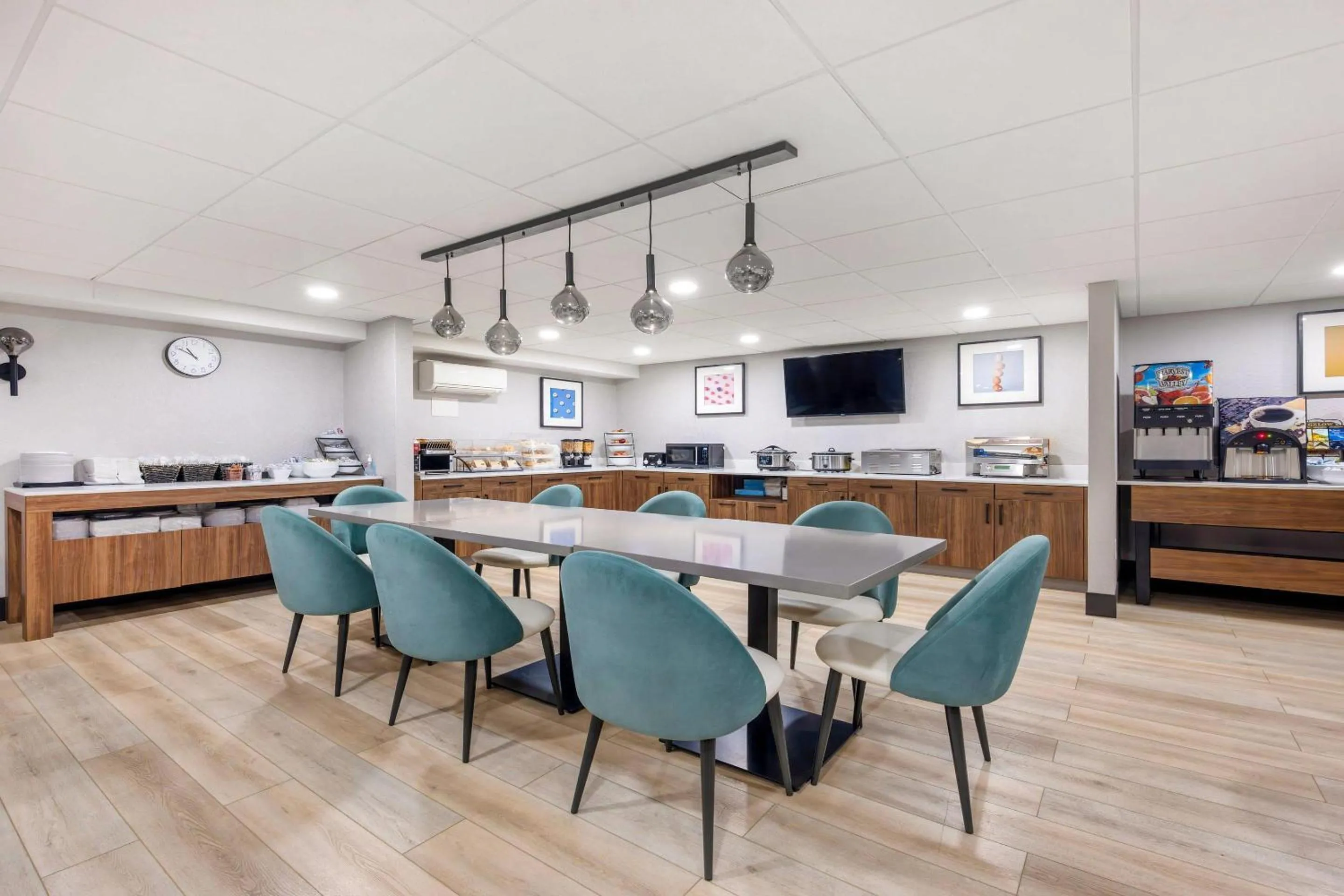 Breakfast in The Capitol Hotel Downtown, an Ascend Collection Hotel