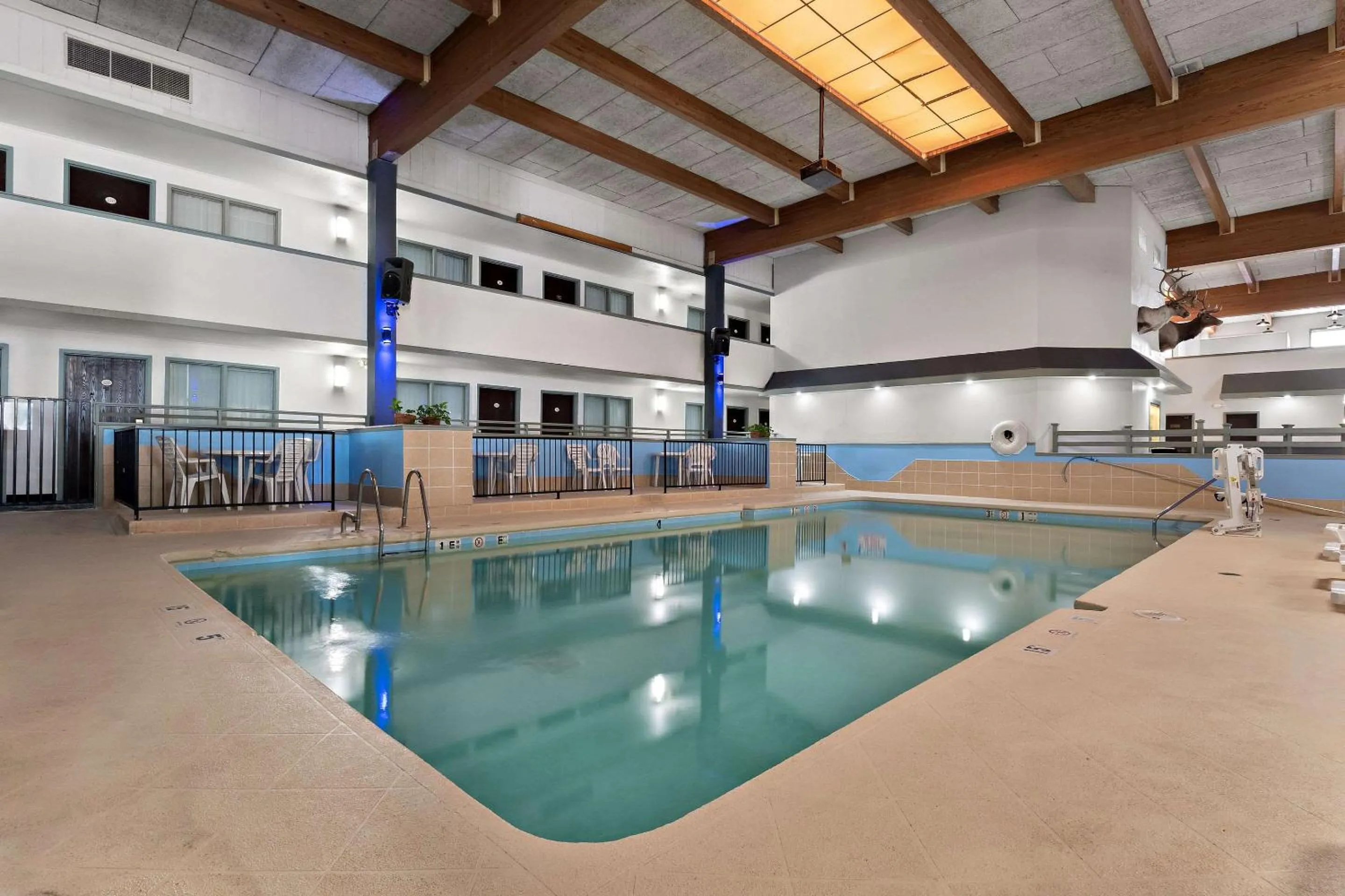 Swimming pool in Quality Inn & Suites Craig