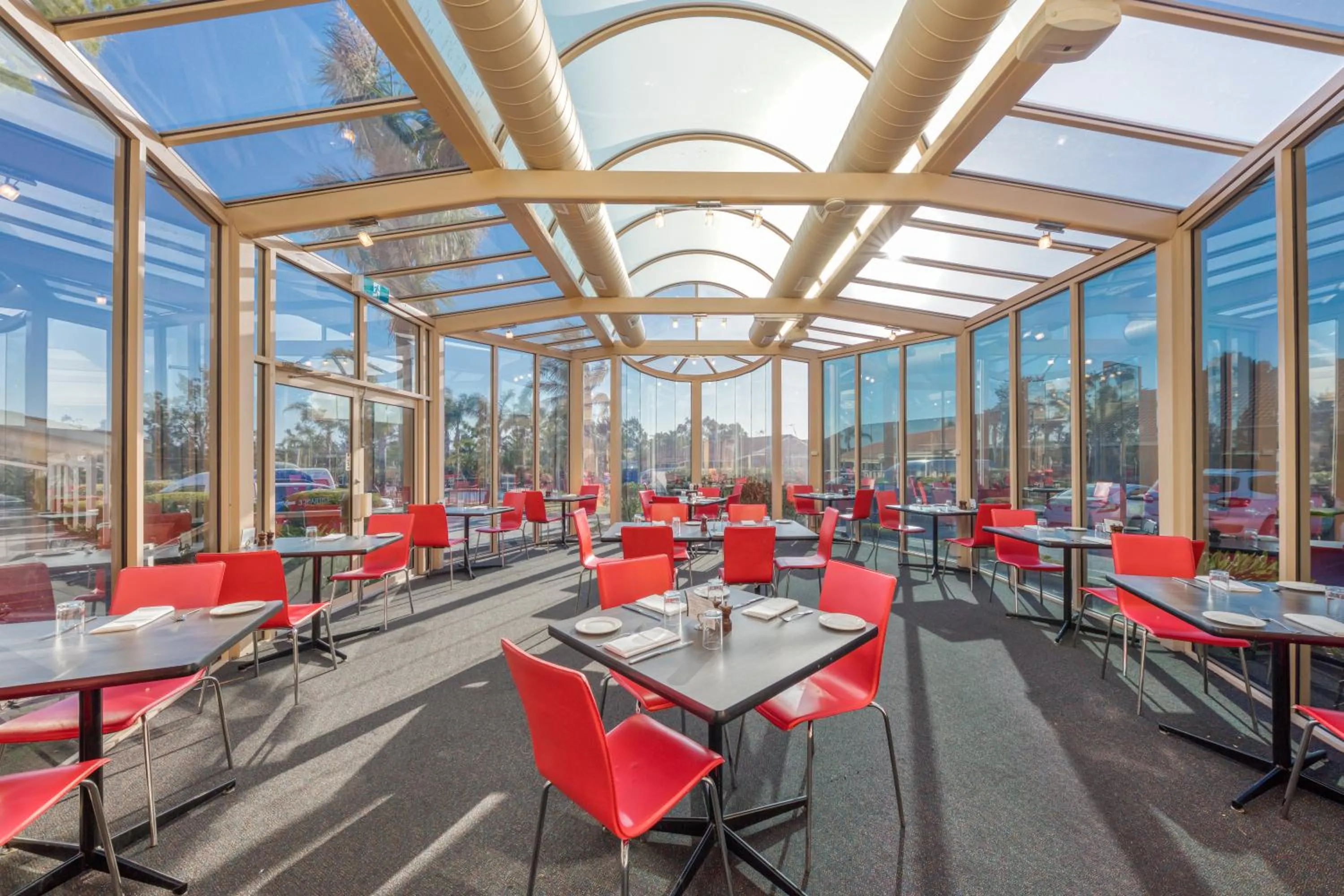 Restaurant/places to eat in Best Western Melbourne Airport