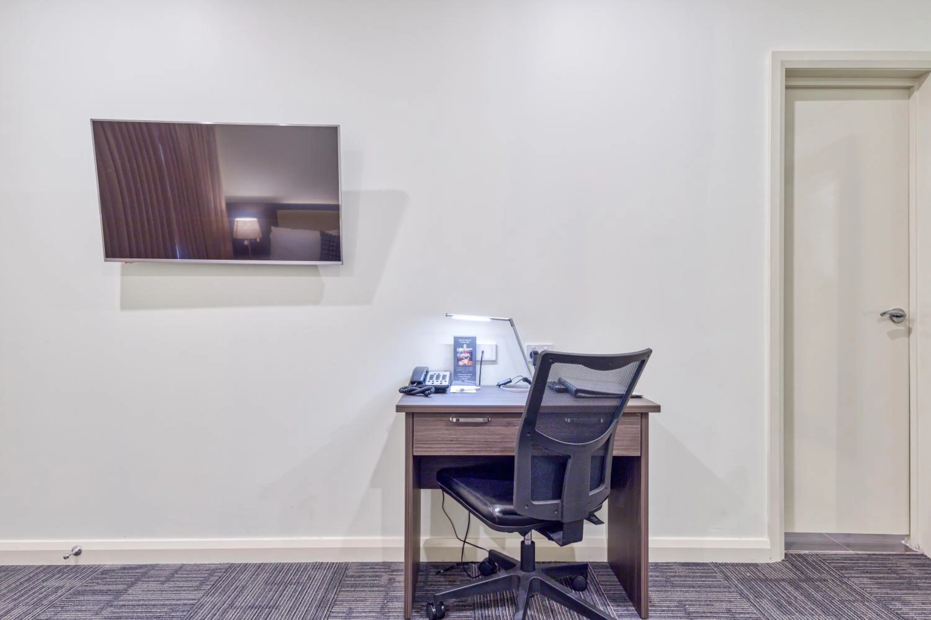 Business facilities in Best Western Melbourne Airport