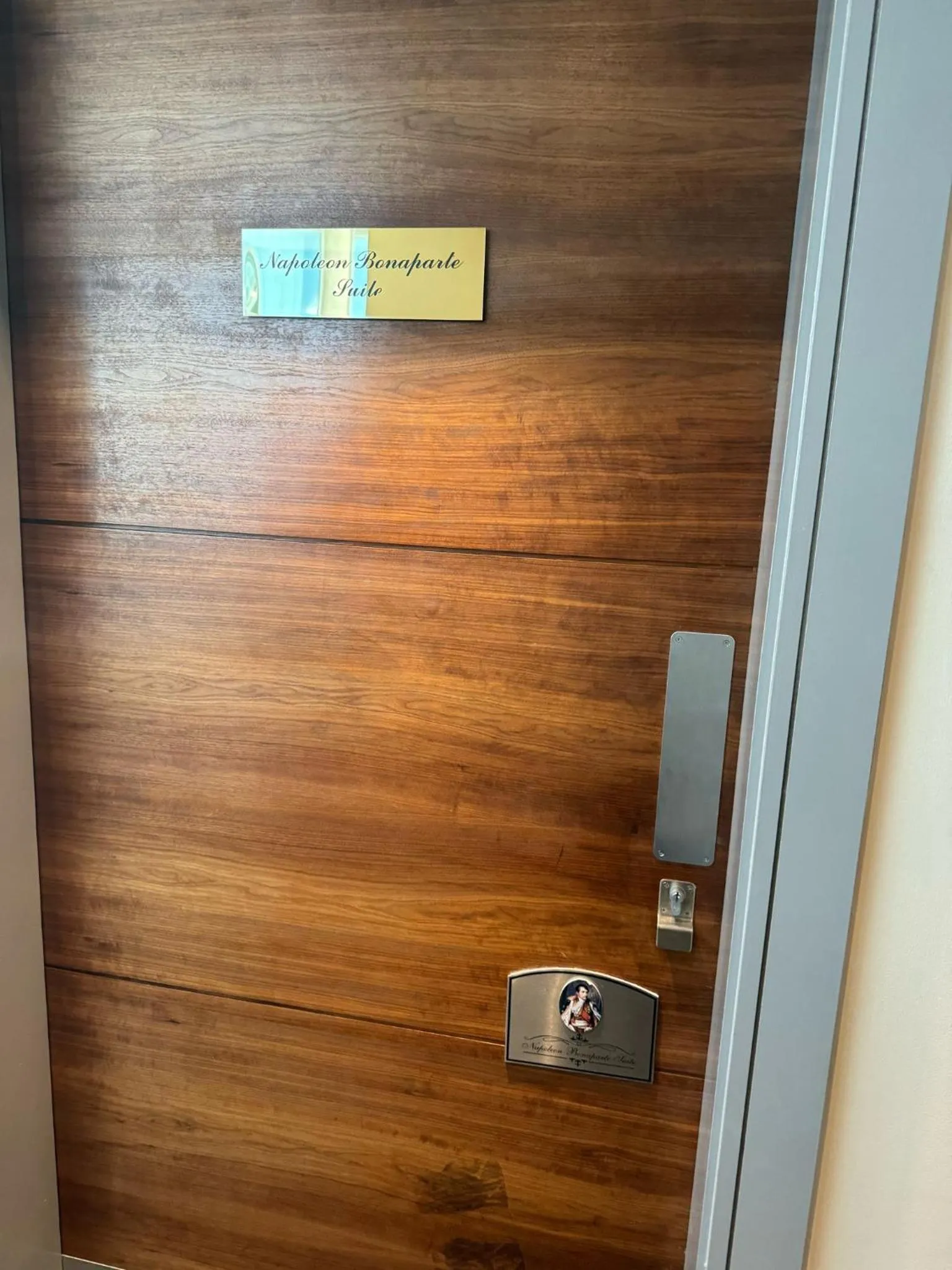 wardrobe in Rafayel Hotel & Spa