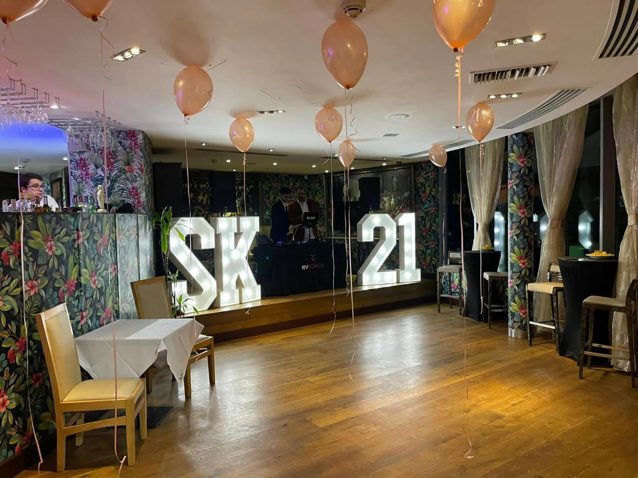 Restaurant/places to eat in Rafayel Hotel & Spa