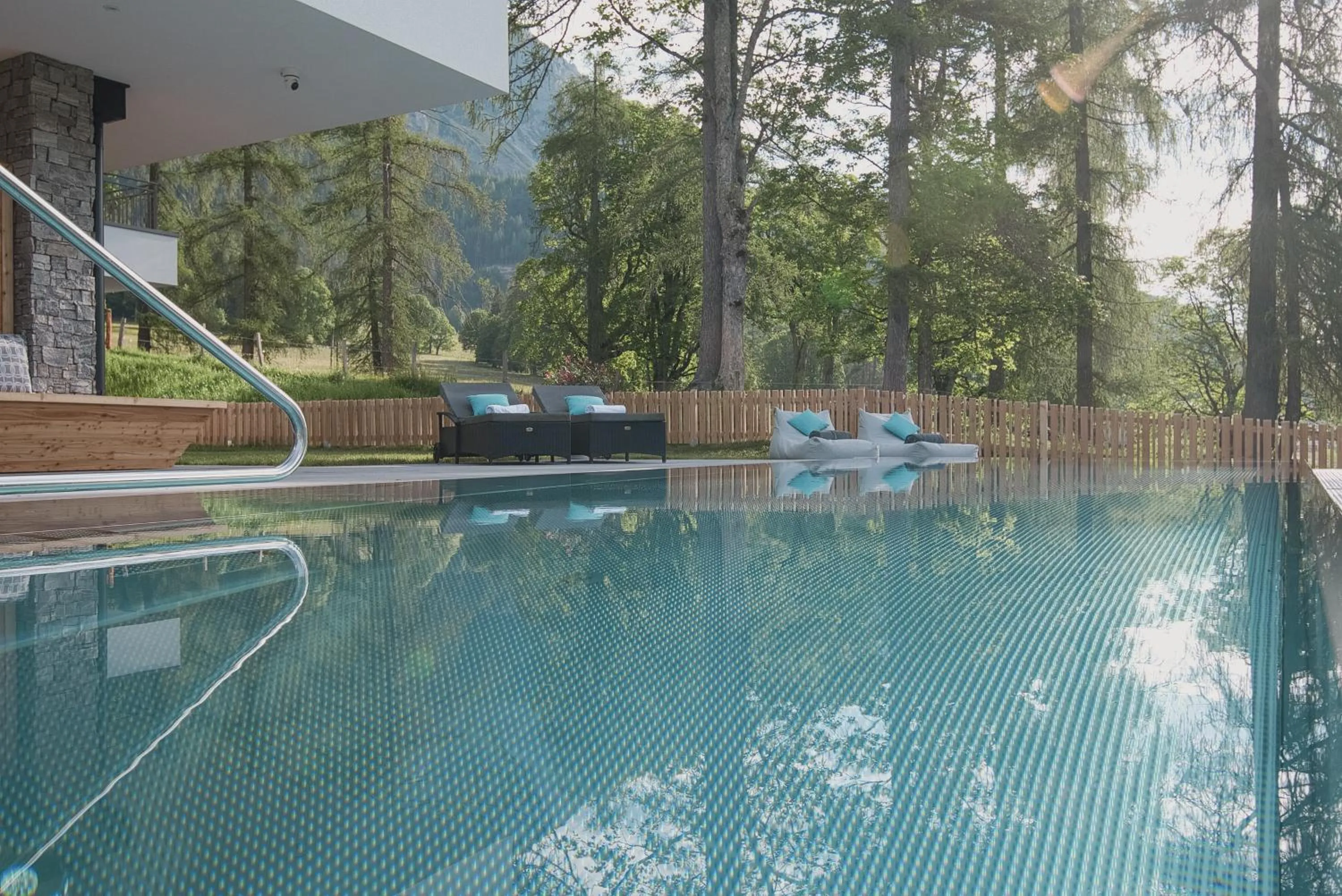 Swimming pool in Hotel Rösslhof