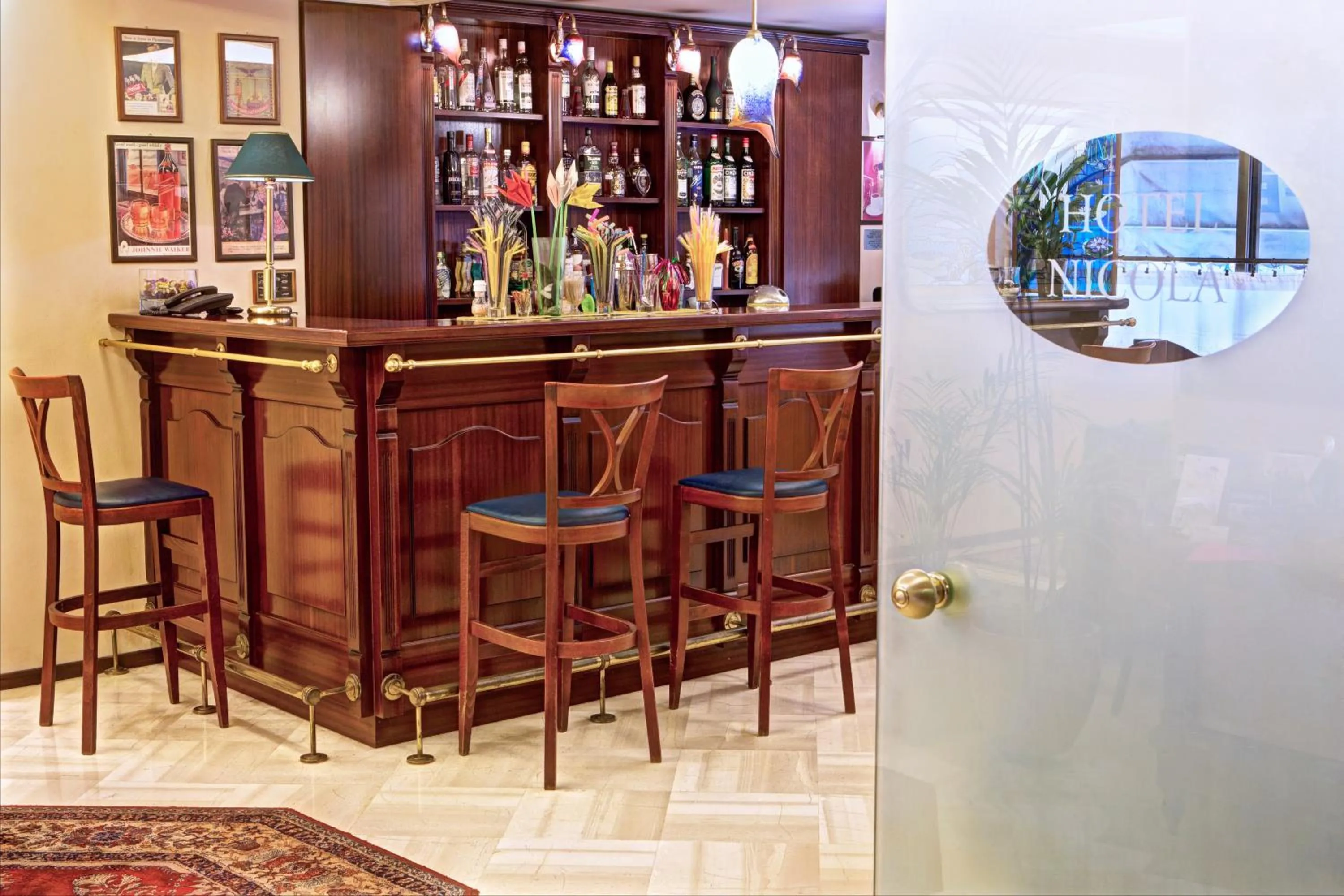 Lounge or bar in Nicola Hotel