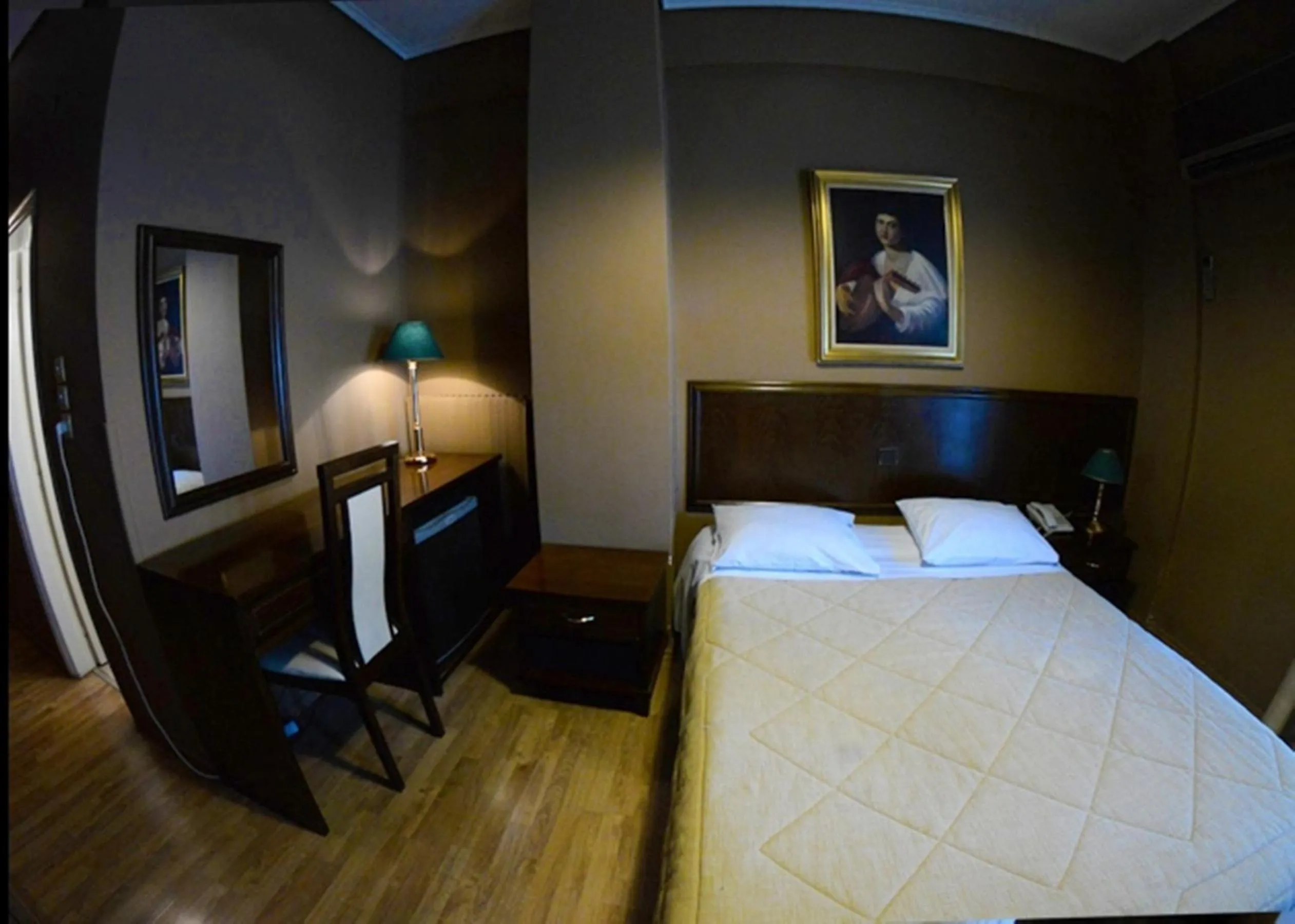 Photo of the whole room, Bed in Nicola Hotel