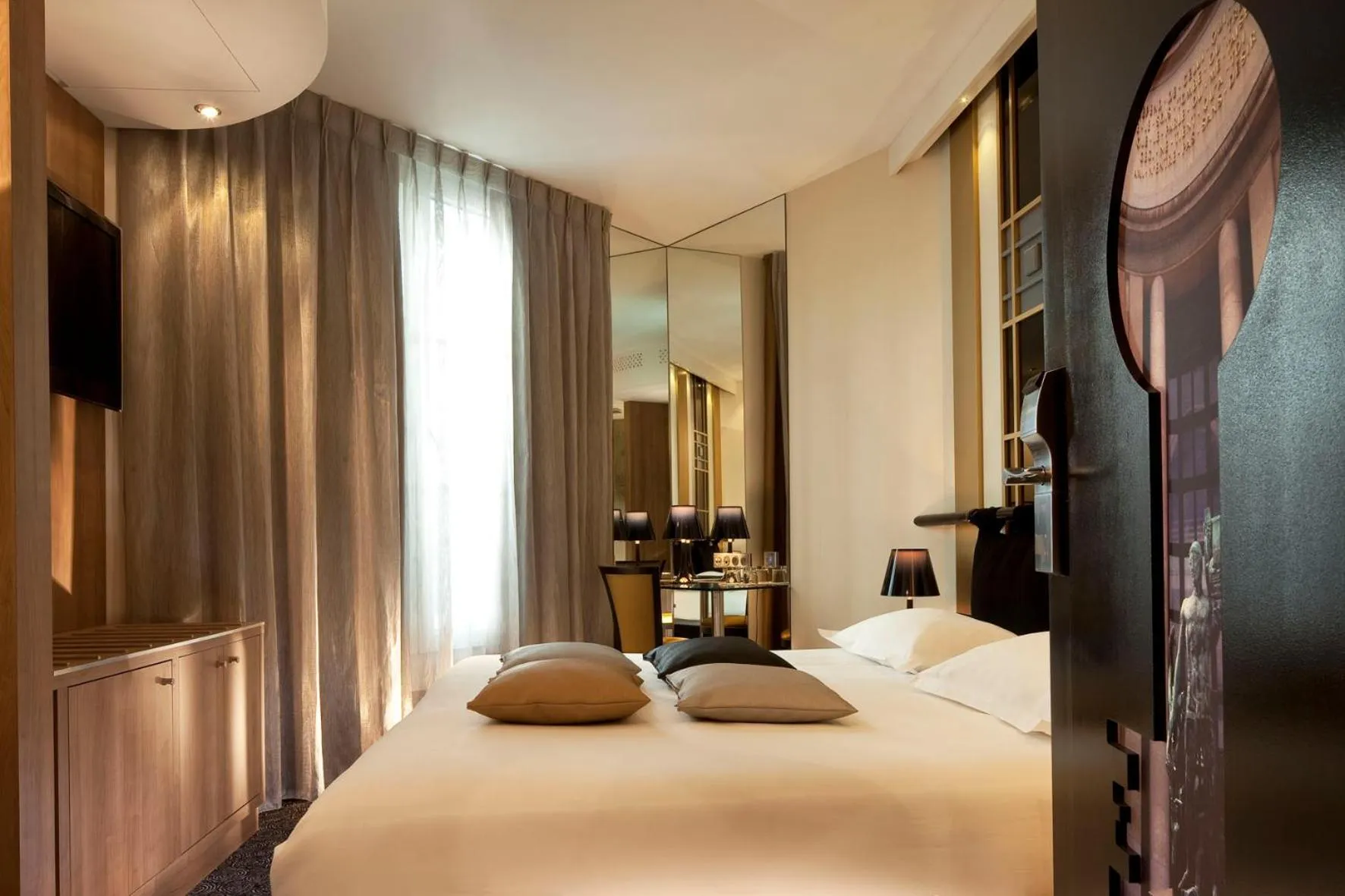 Bed in Secret de Paris - Hotel & Spa
