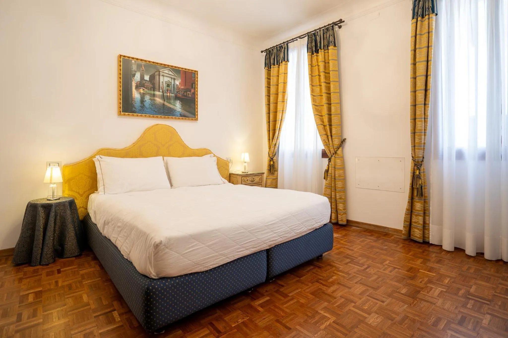 Photo of the whole room, Bed in Ca' Angeli