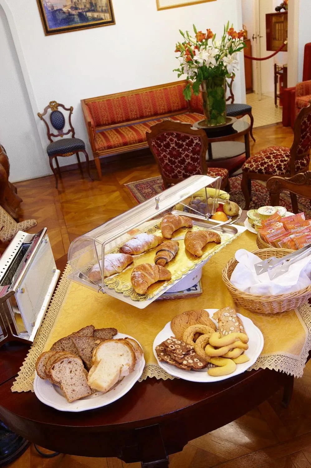 Buffet breakfast in Ca' Angeli