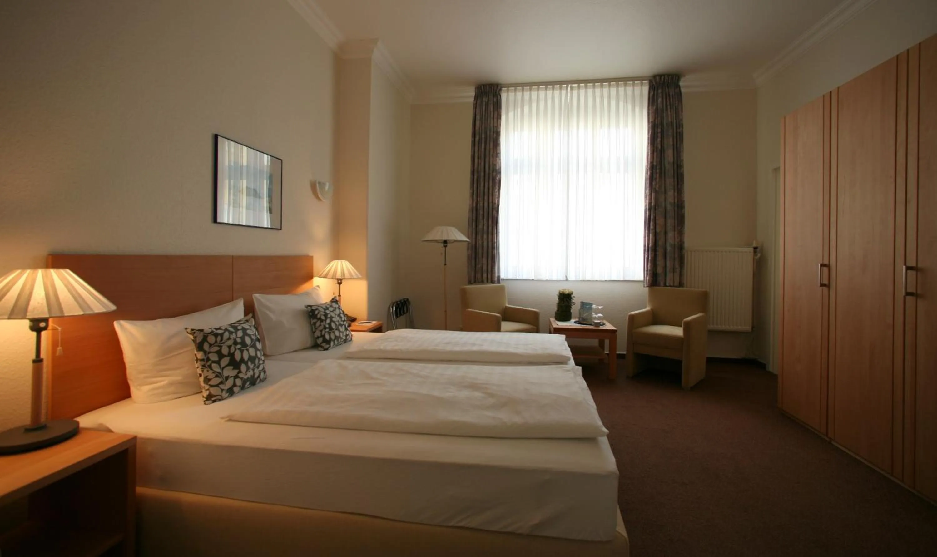 Photo of the whole room, Bed in Hotel Gutenberg