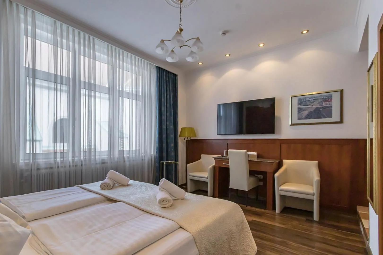 TV and multimedia, Bed in Hotel Corvinus Vienna