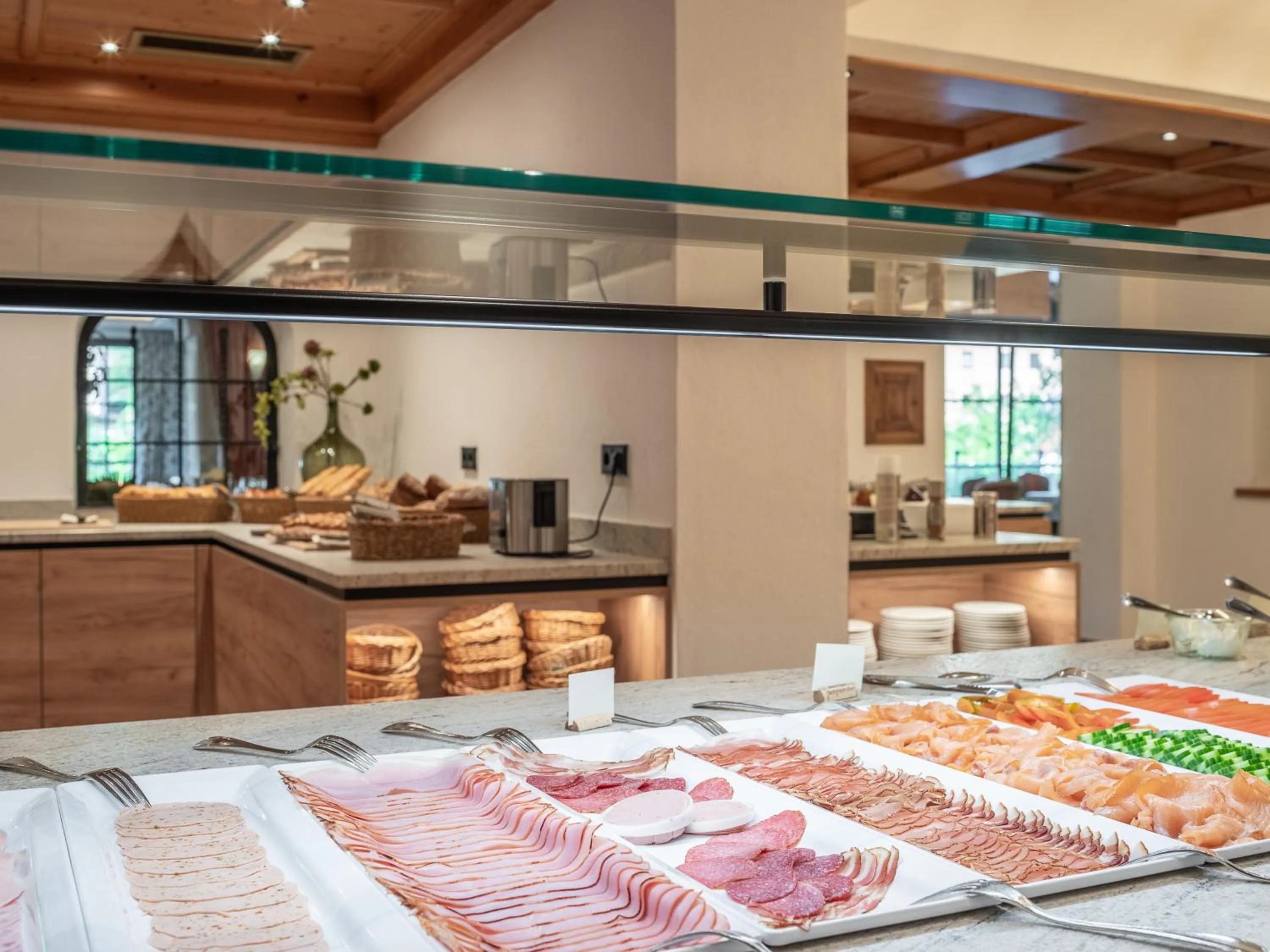 Buffet breakfast in Hotel Jagdschlössl