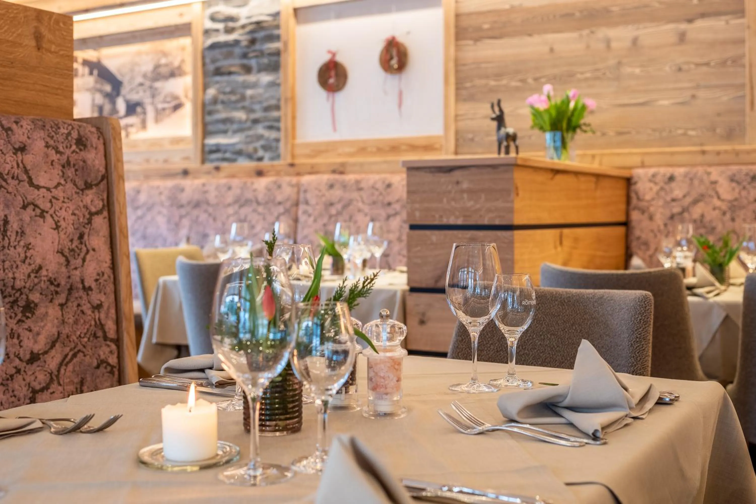 Restaurant/places to eat in Hotel Jagdschlössl