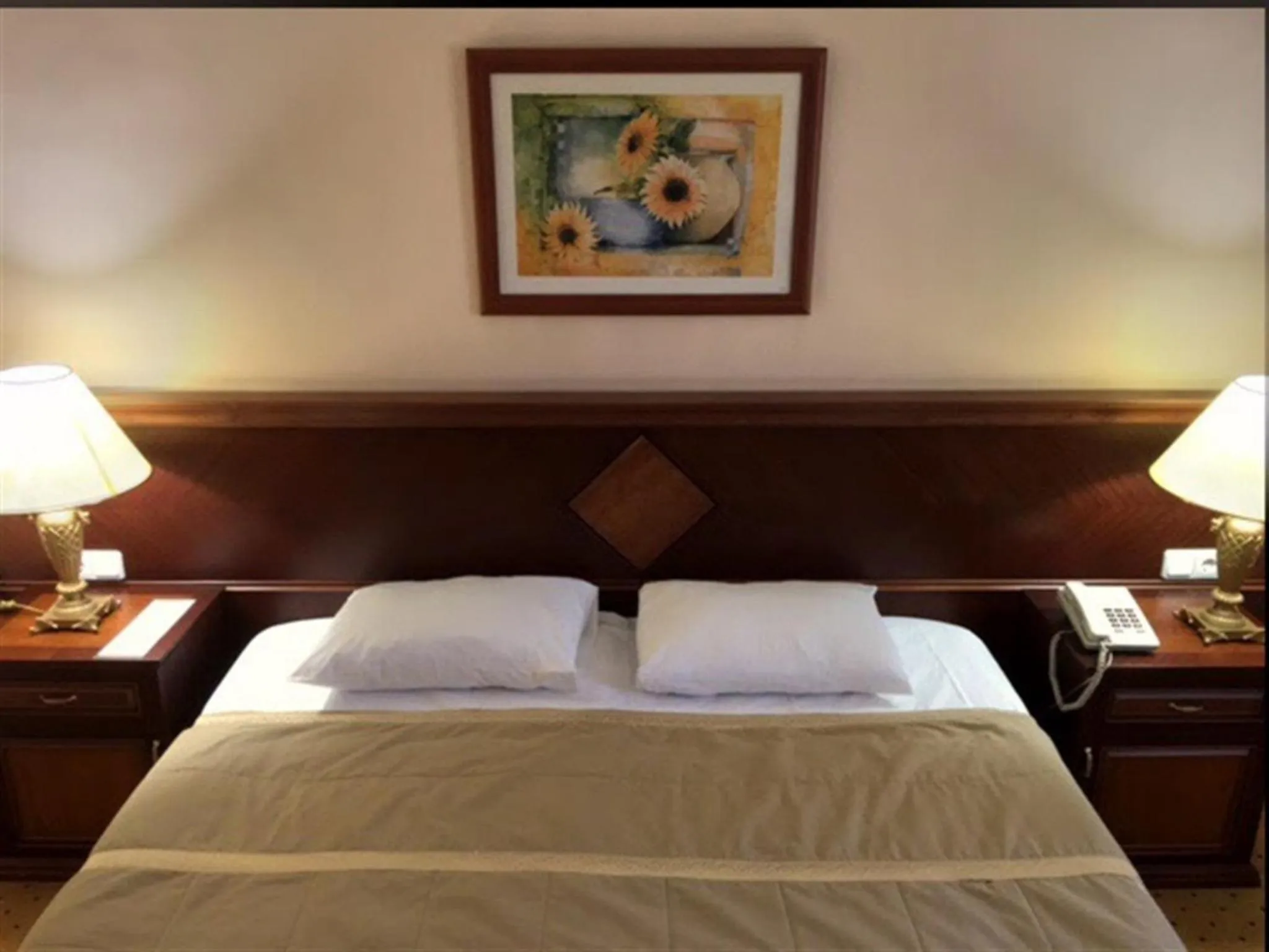 Photo of the whole room, Bed in DOGA RESIDENCE HOTEL Ankara