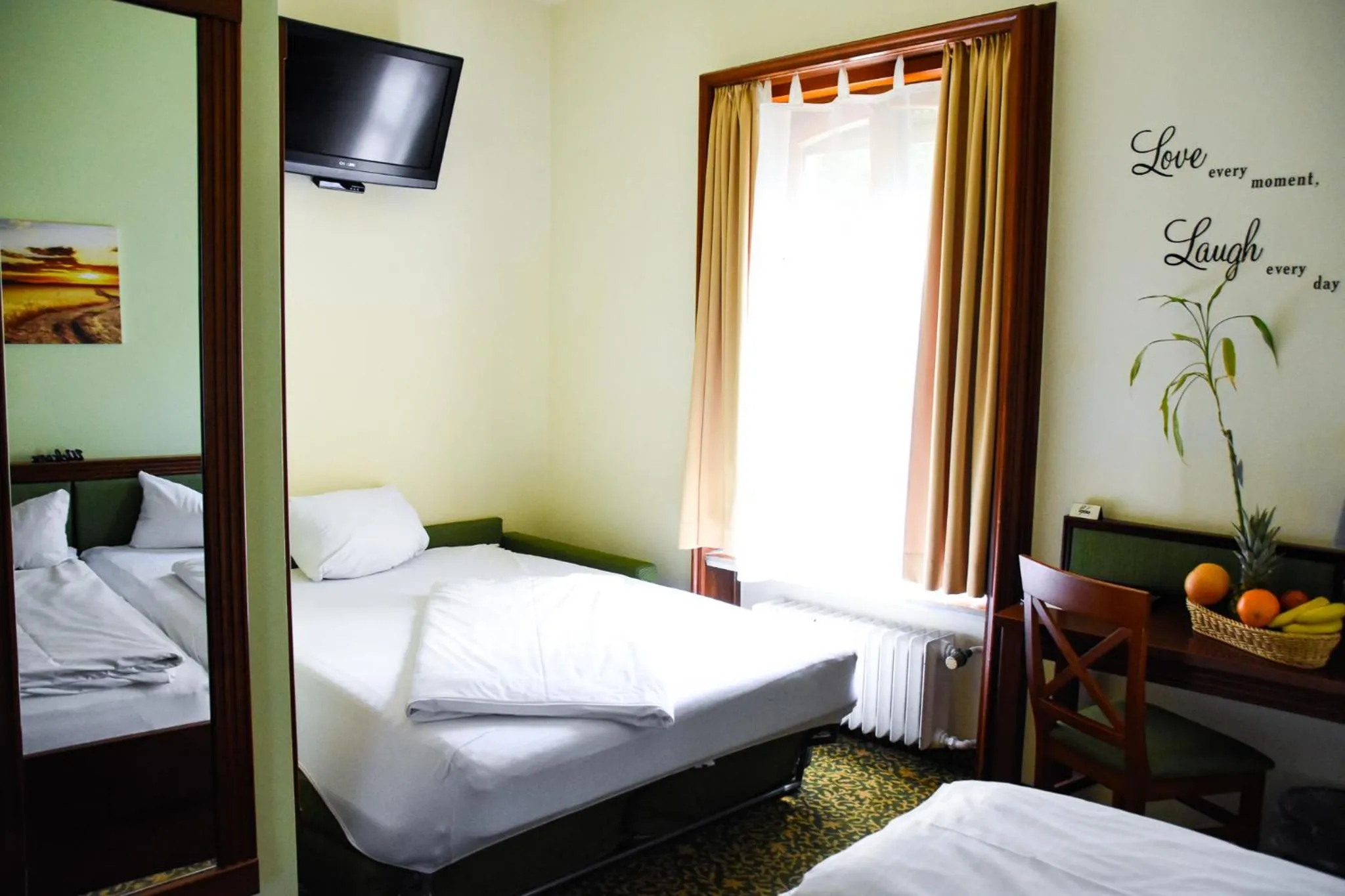 Bed in Parkhotel Zirndorf