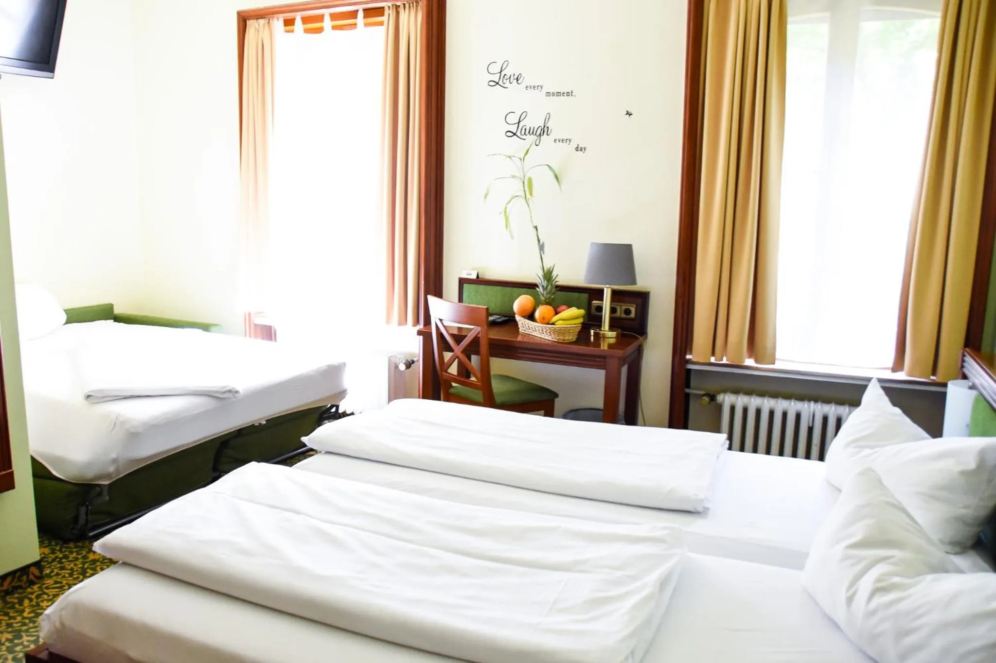 Bed in Parkhotel Zirndorf
