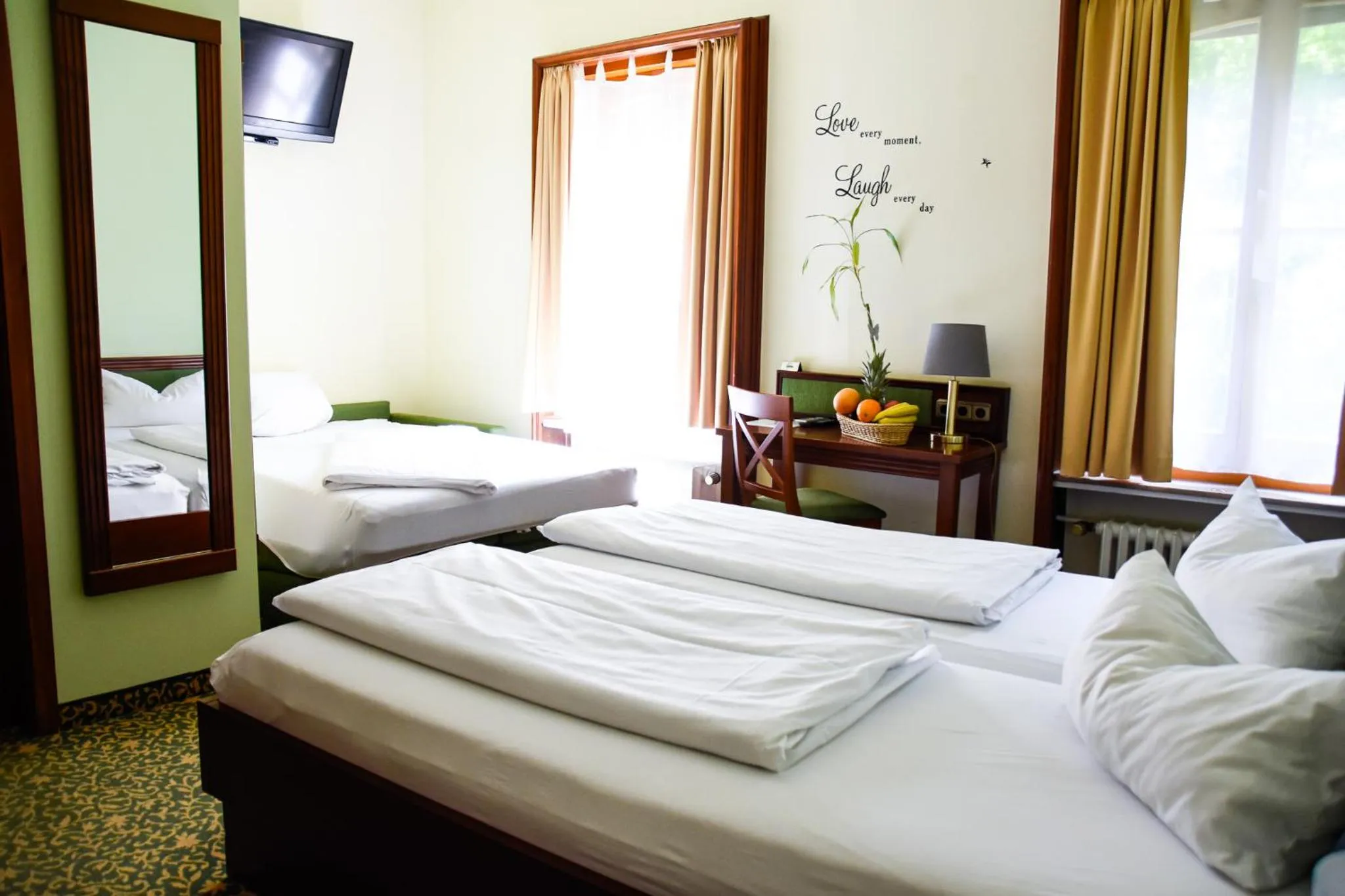 Photo of the whole room, Bed in Parkhotel Zirndorf