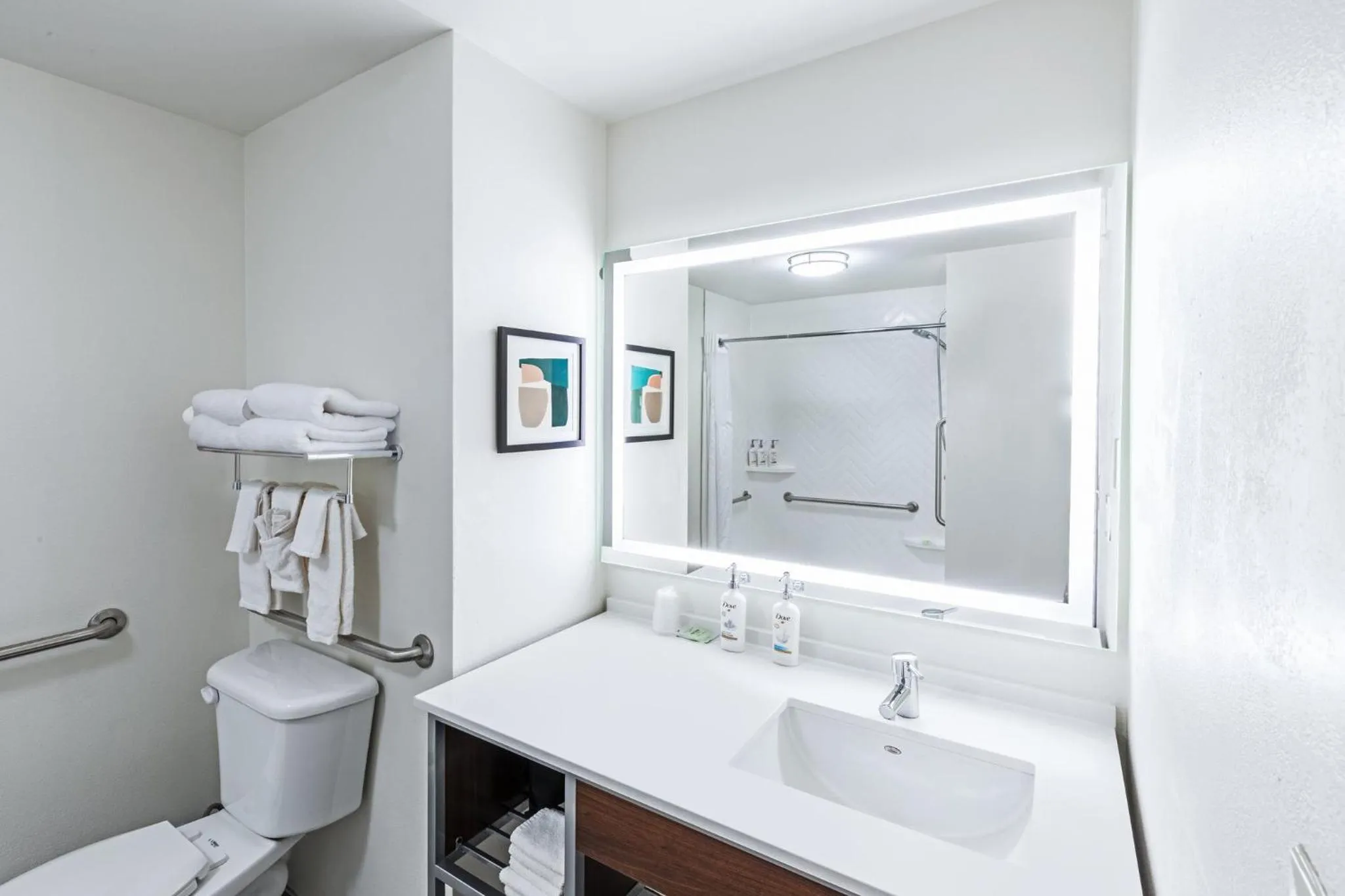 Bathroom in Holiday Inn Hotel & Suites Tulsa South by IHG