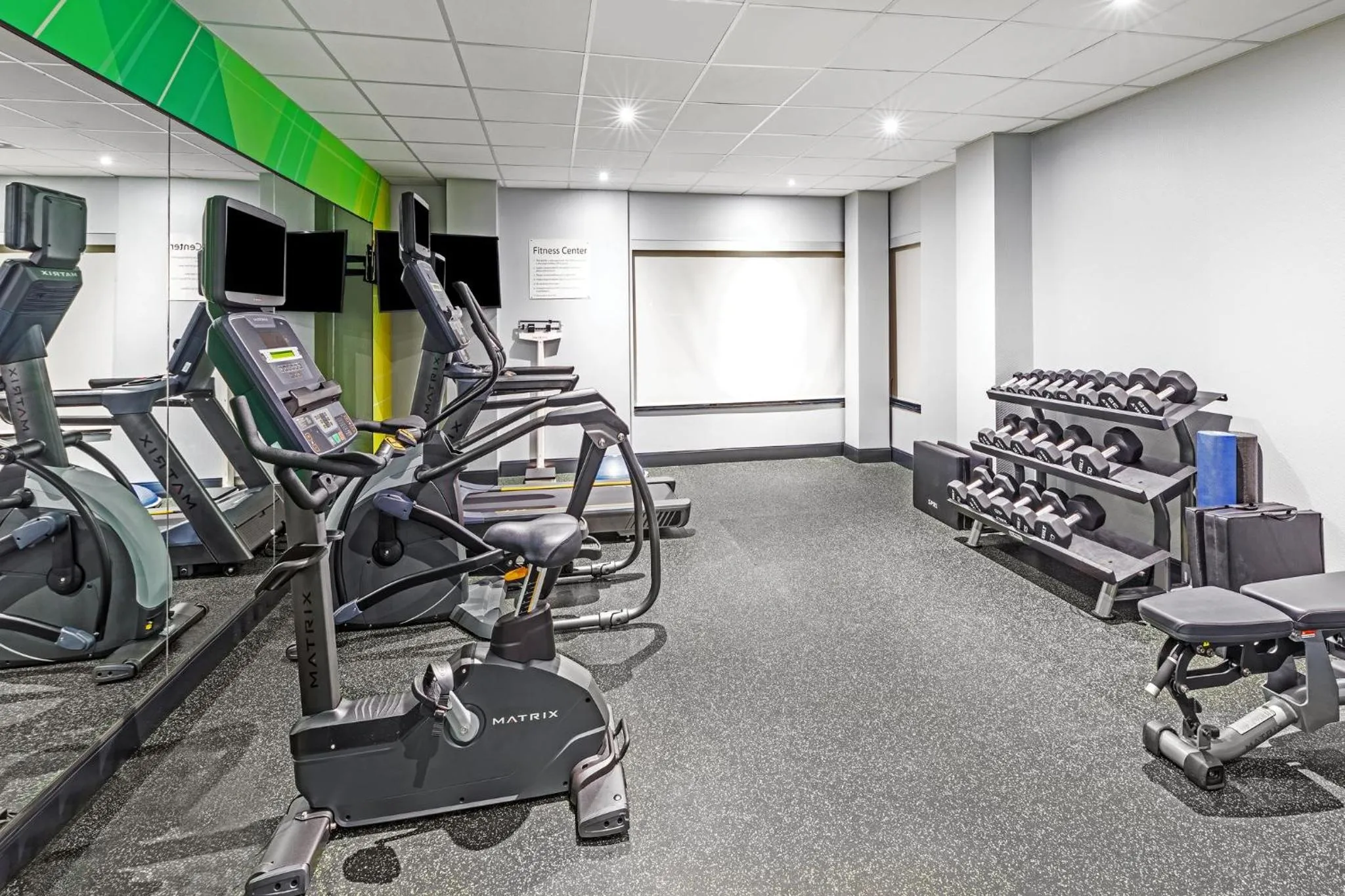 Fitness centre/facilities in Holiday Inn Hotel & Suites Tulsa South by IHG