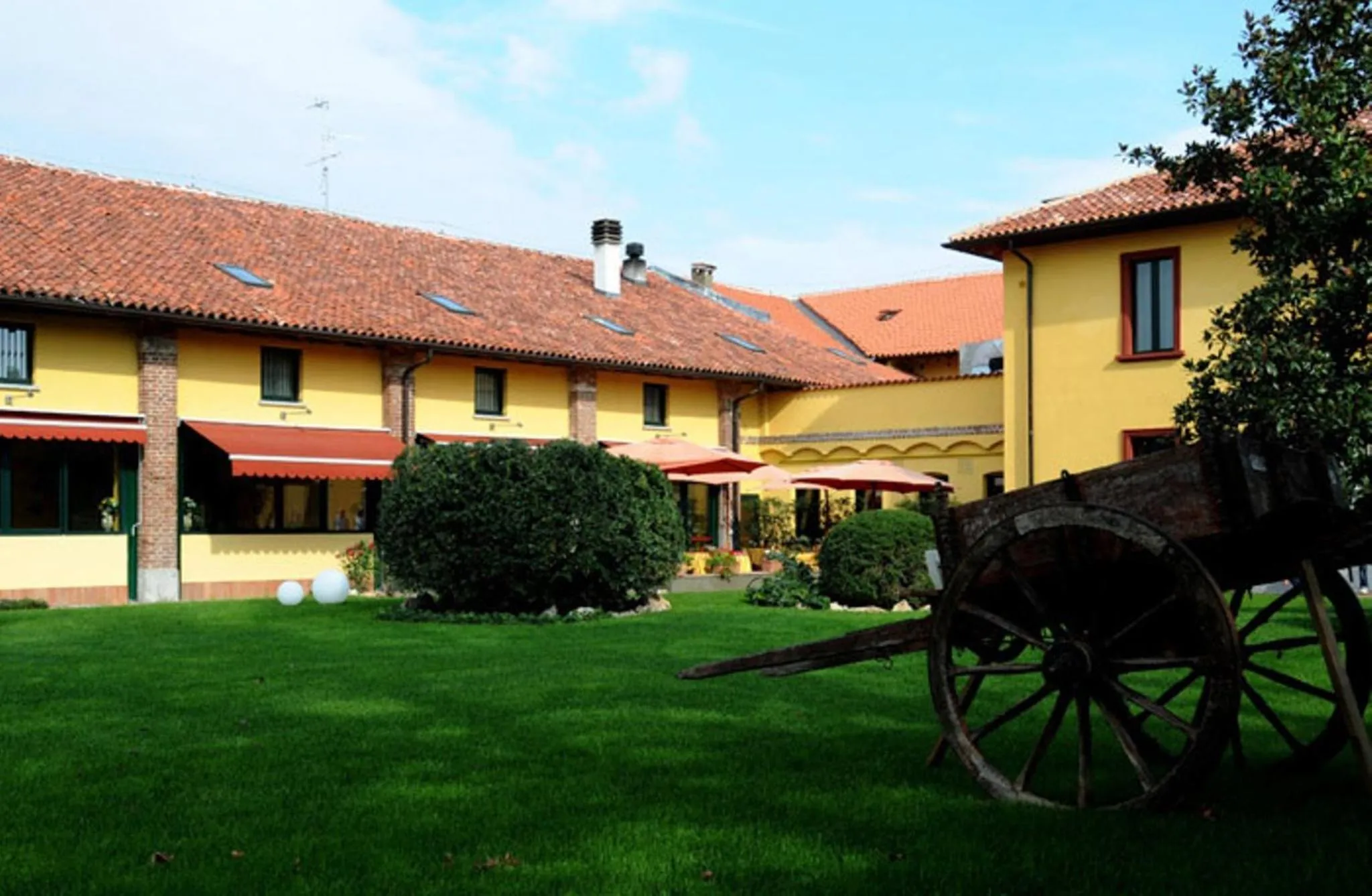 Property building in Hotel Cascina Marisa