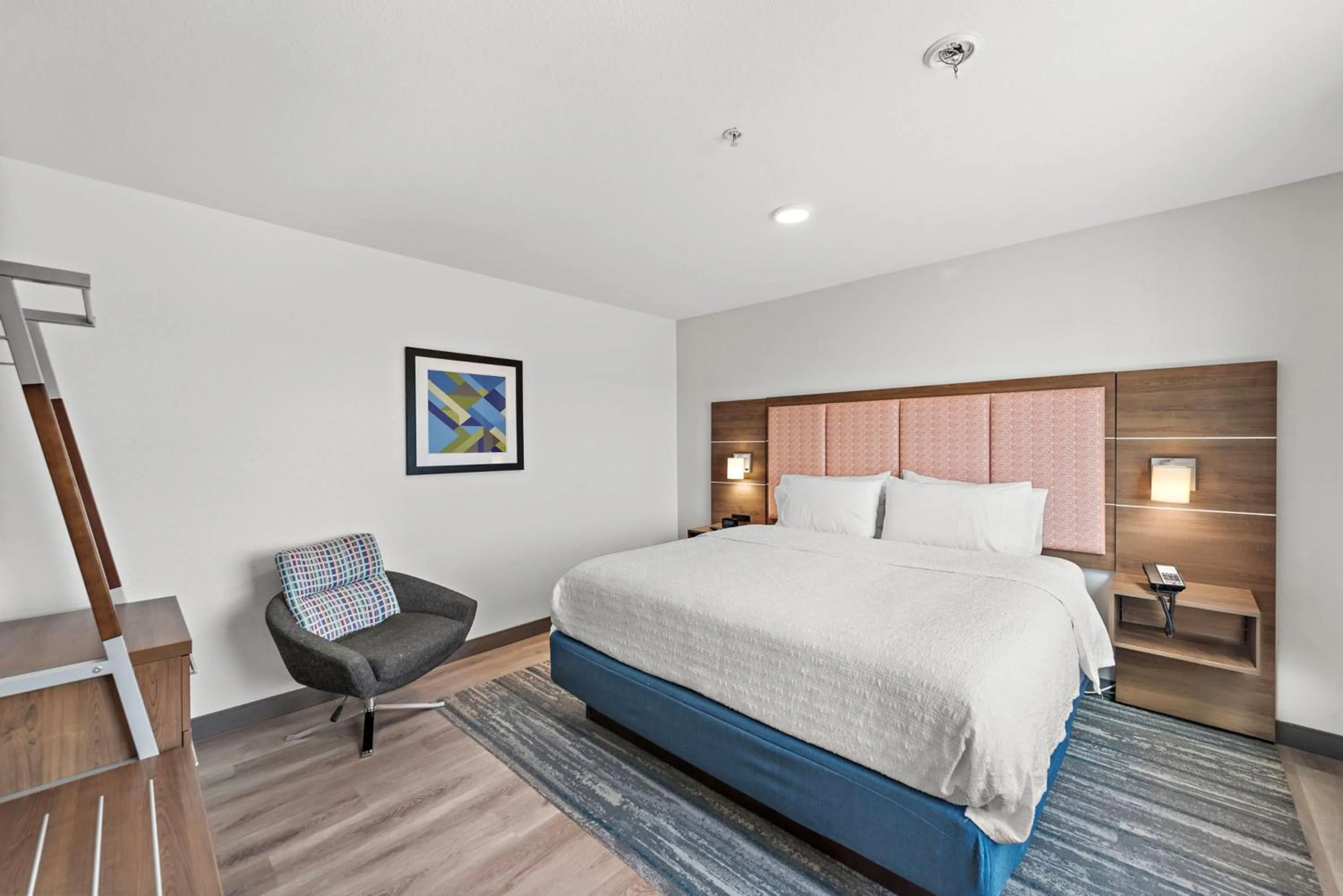 Bedroom, Bed in Hampton Inn by Hilton Calexico