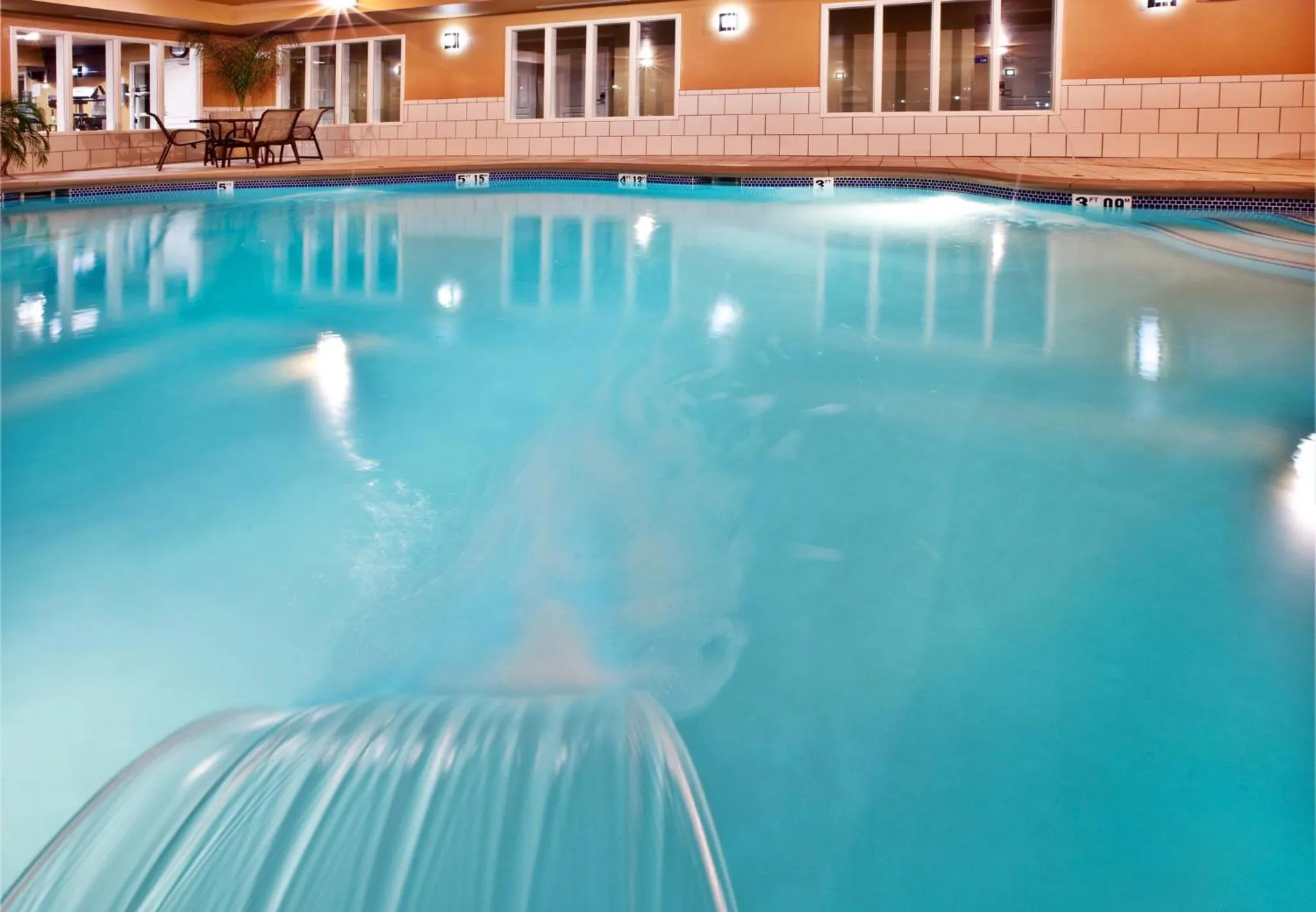 Swimming pool in Holiday Inn Express Hotel & Suites Crawfordsville by IHG