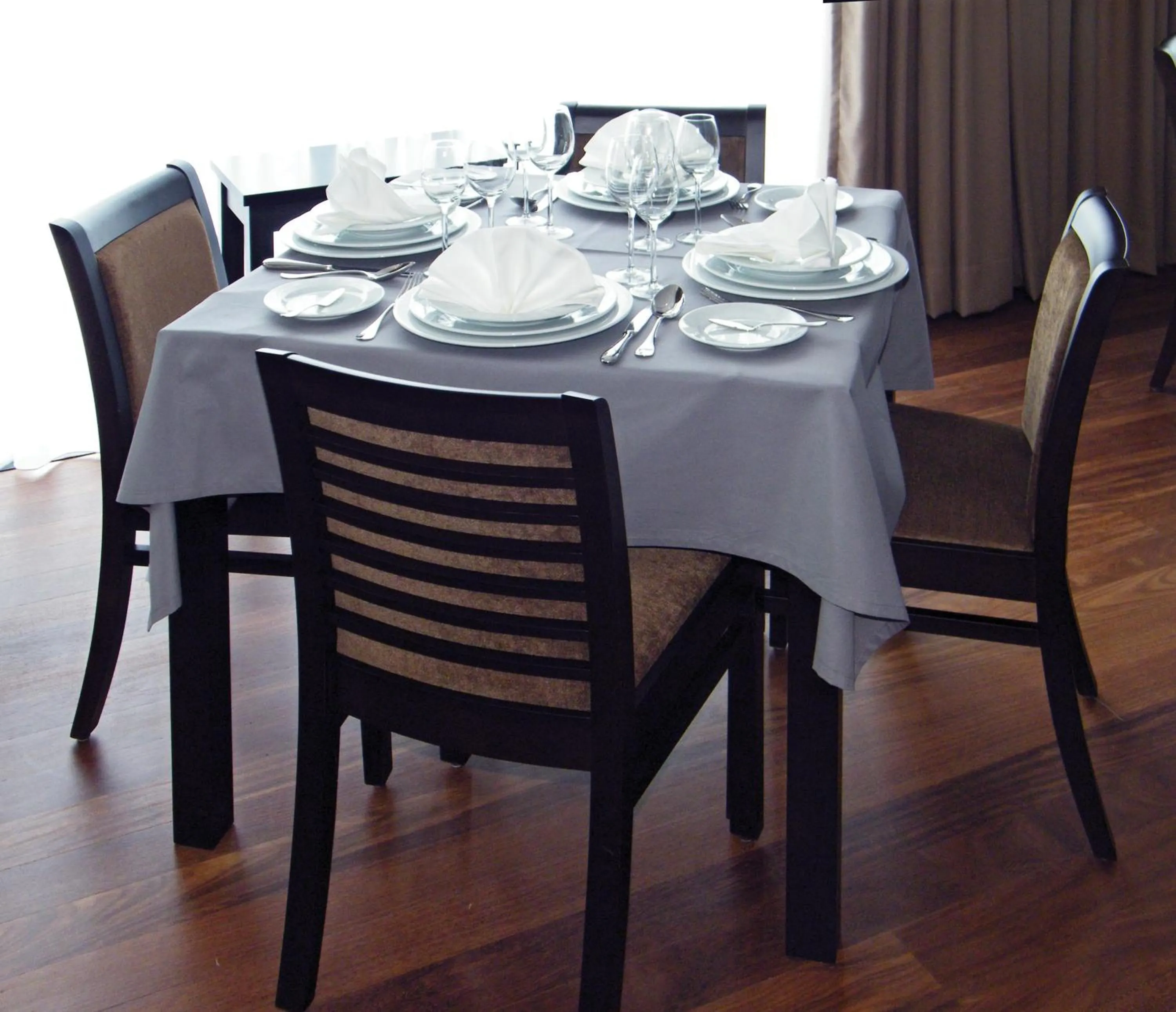 Restaurant/places to eat in INATEL Flores