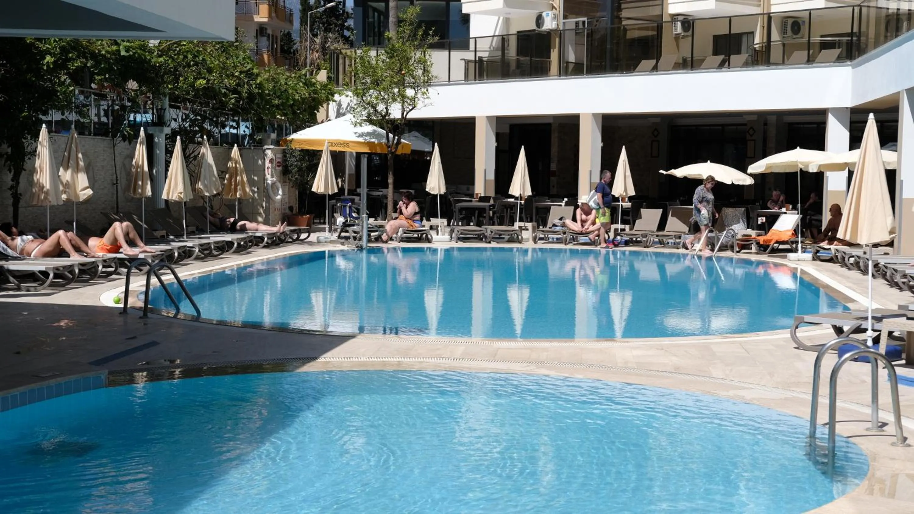 Swimming pool in Monte Carlo Hotel