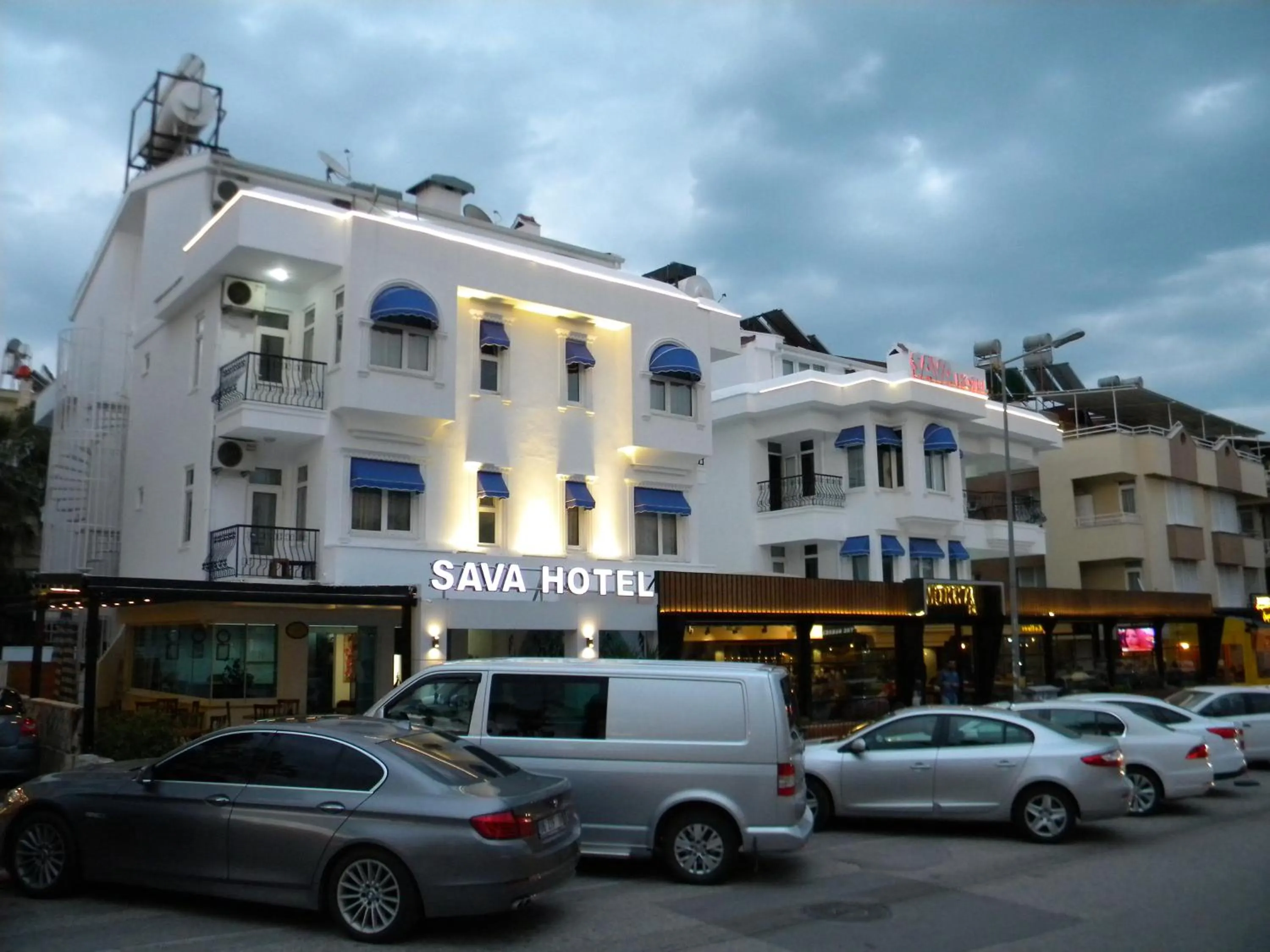 Facade/entrance in Sava Hotel