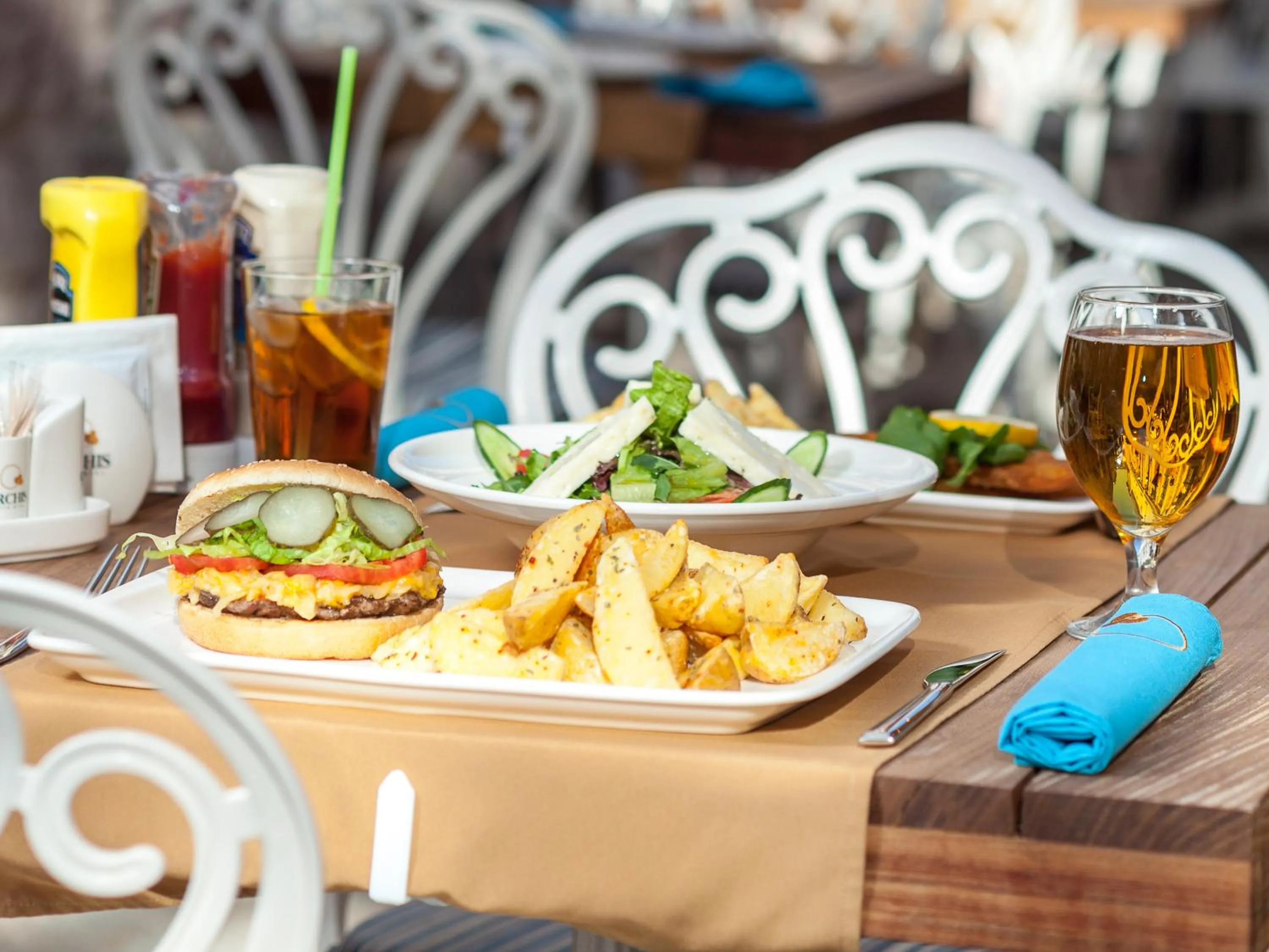 Meals in Orchis Hotel