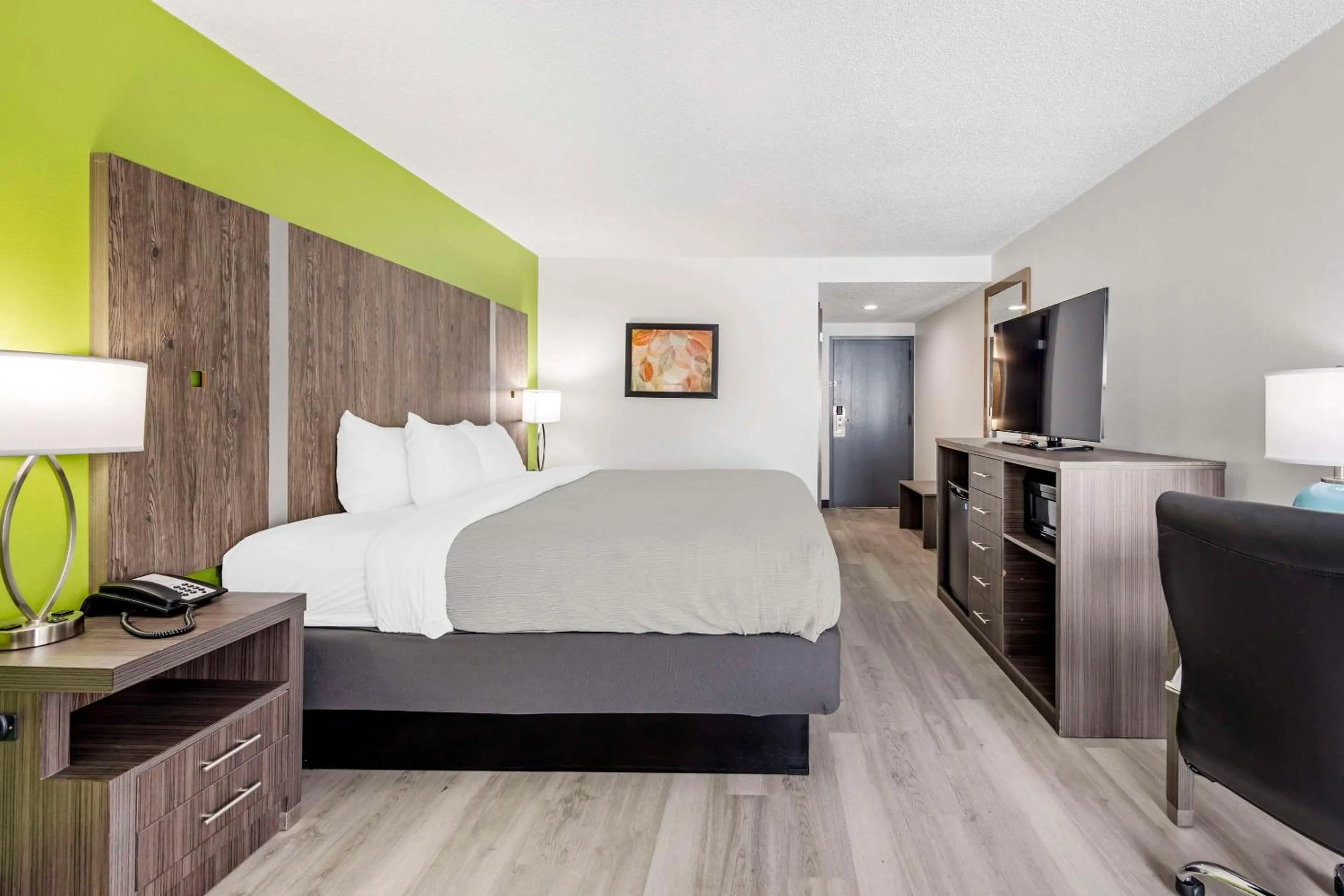 Bedroom, Bed in Quality Inn Clarksville - Exit 11