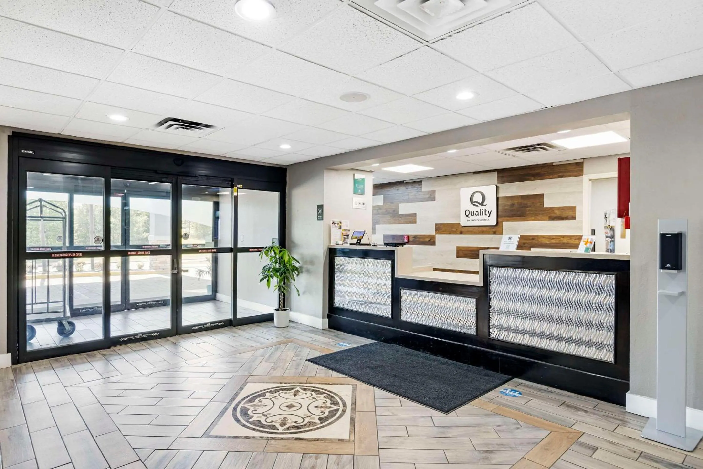 Lobby or reception in Quality Inn Clarksville - Exit 11