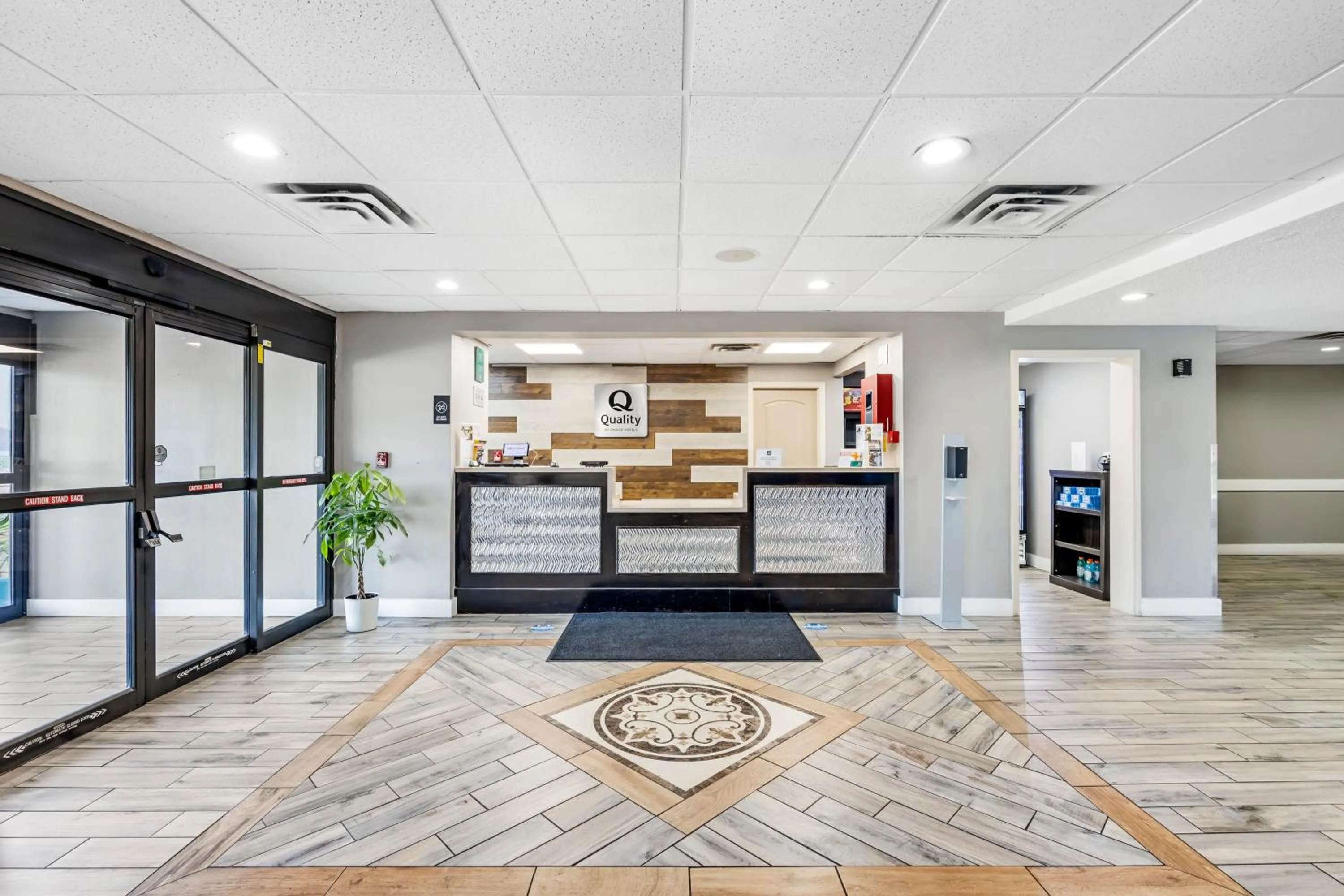 Lobby or reception in Quality Inn Clarksville - Exit 11