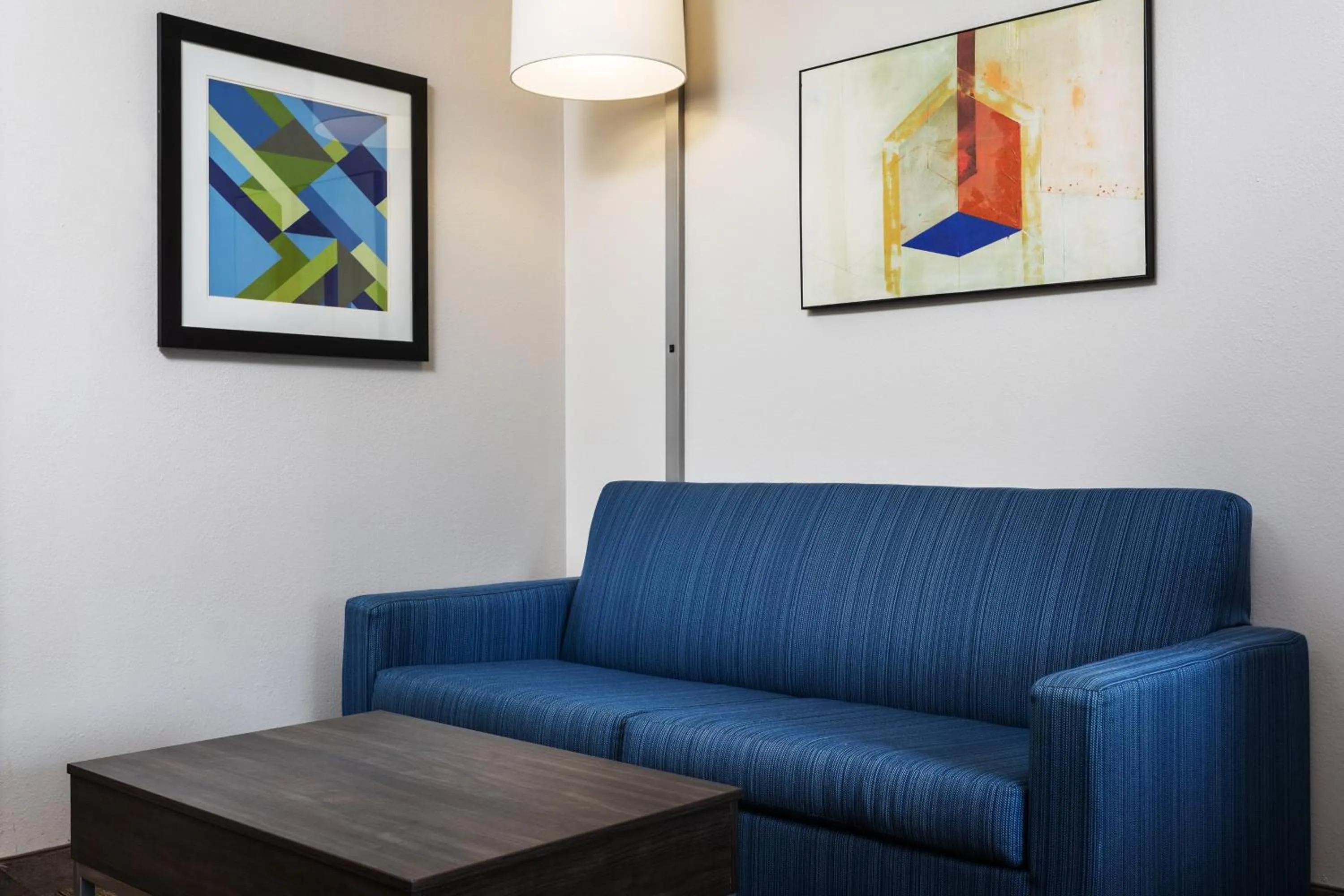 Photo of the whole room in Holiday Inn Express Hotel & Suites Chattanooga-Lookout Mountain by IHG