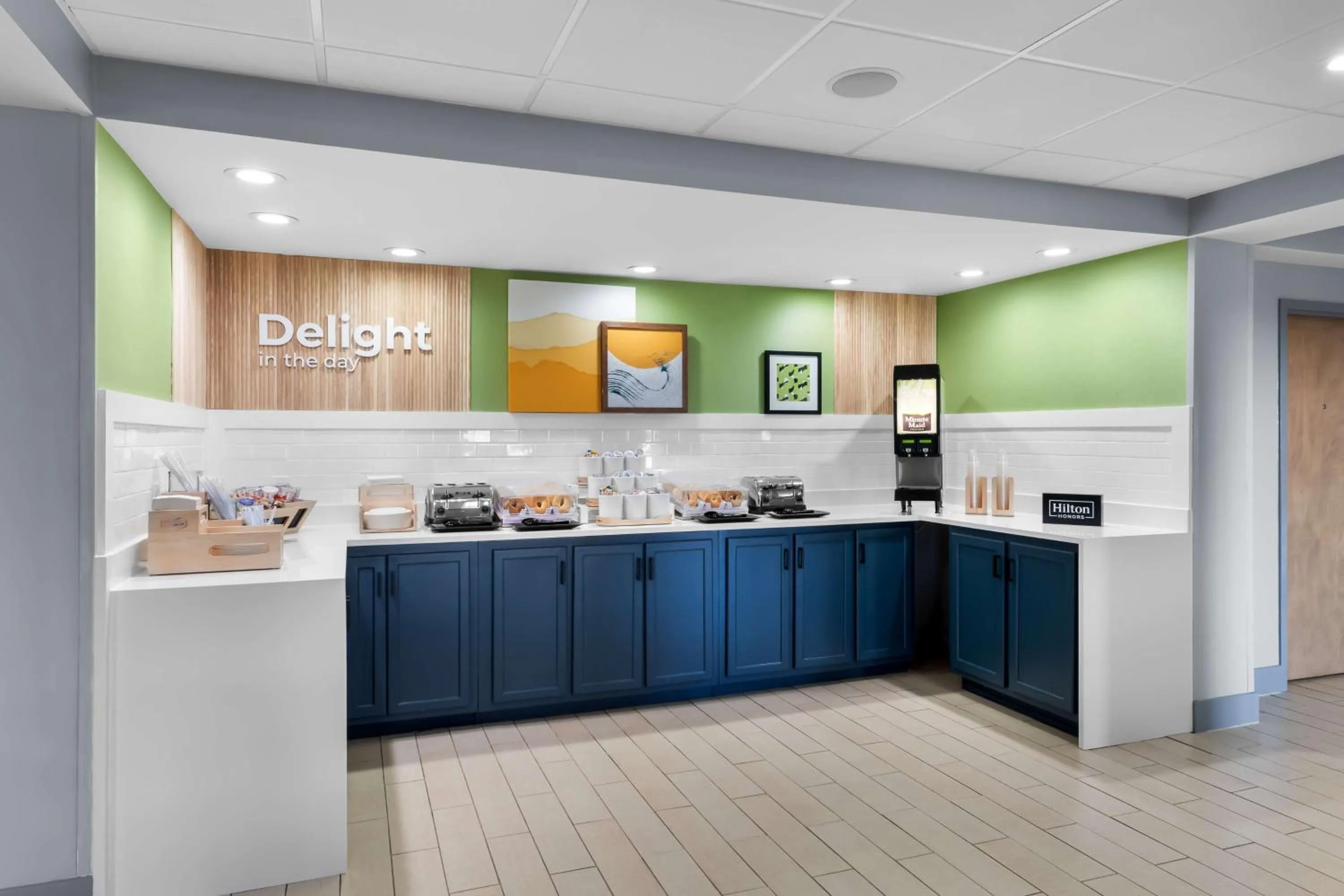 Breakfast in Baymont by Wyndham Calhoun